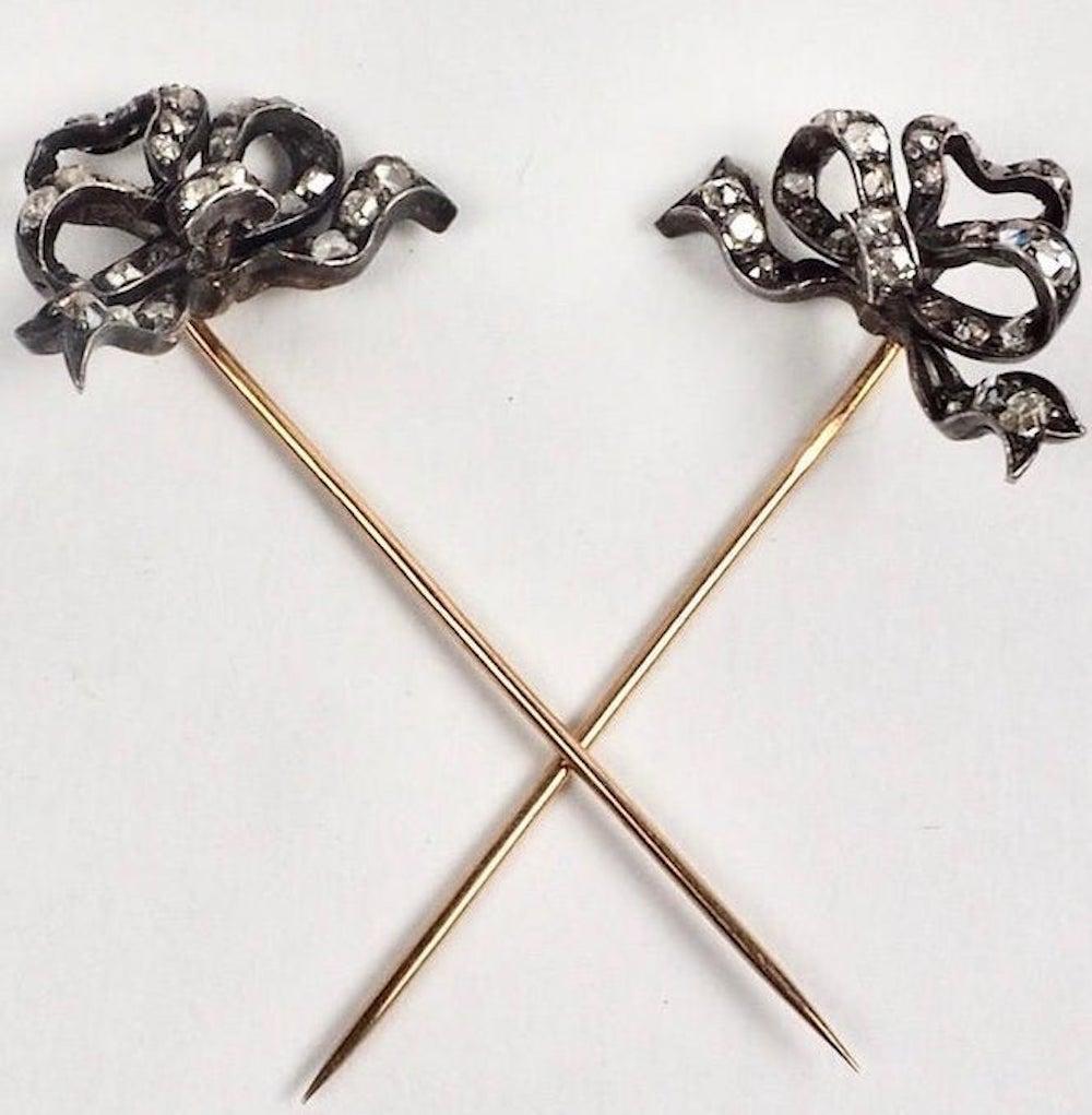 Neoclassical Pair of Early 1900s French Gold and Diamond Pins