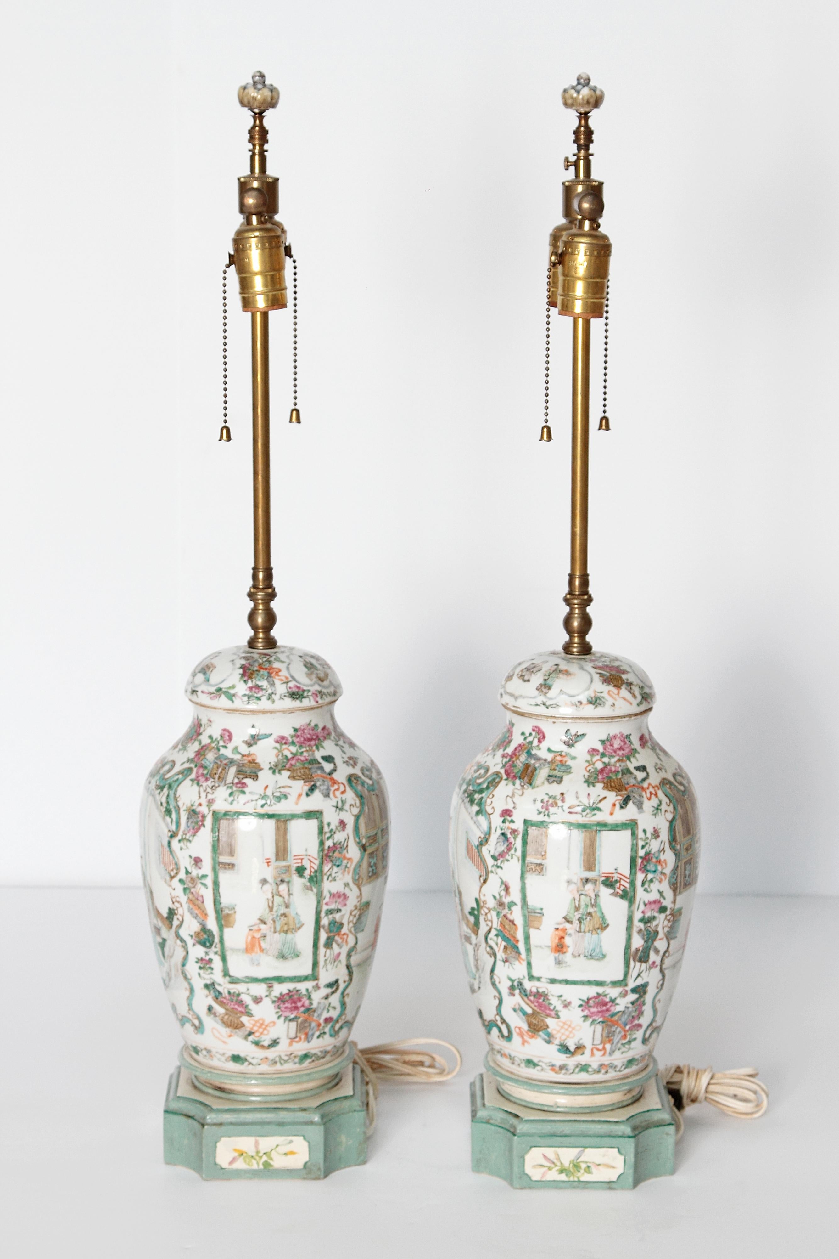 Pair of Early 19th Century Chinese Porcelain Lidded Jars as Lamps In Good Condition In Dallas, TX
