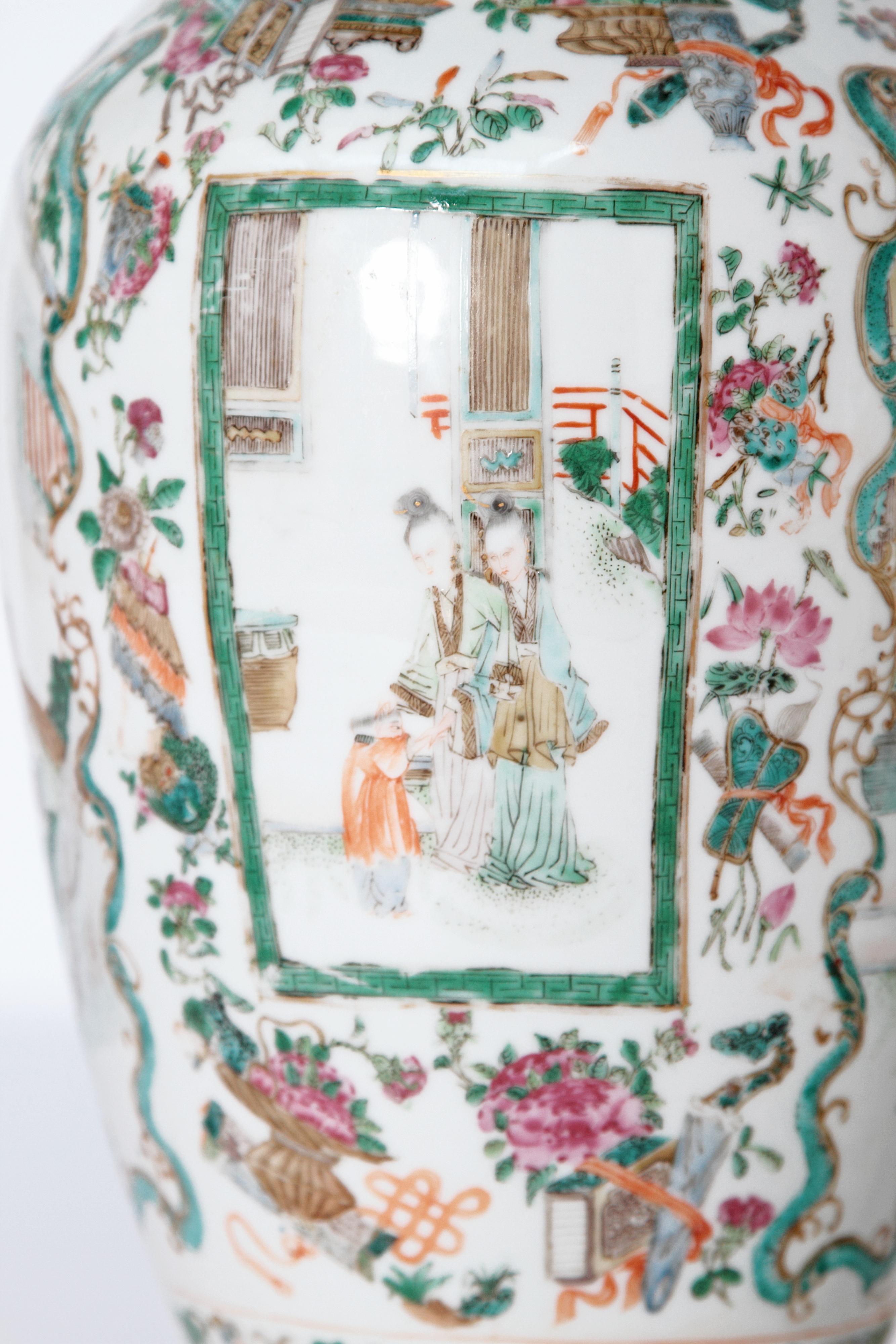 Pair of Early 19th Century Chinese Porcelain Lidded Jars as Lamps 2