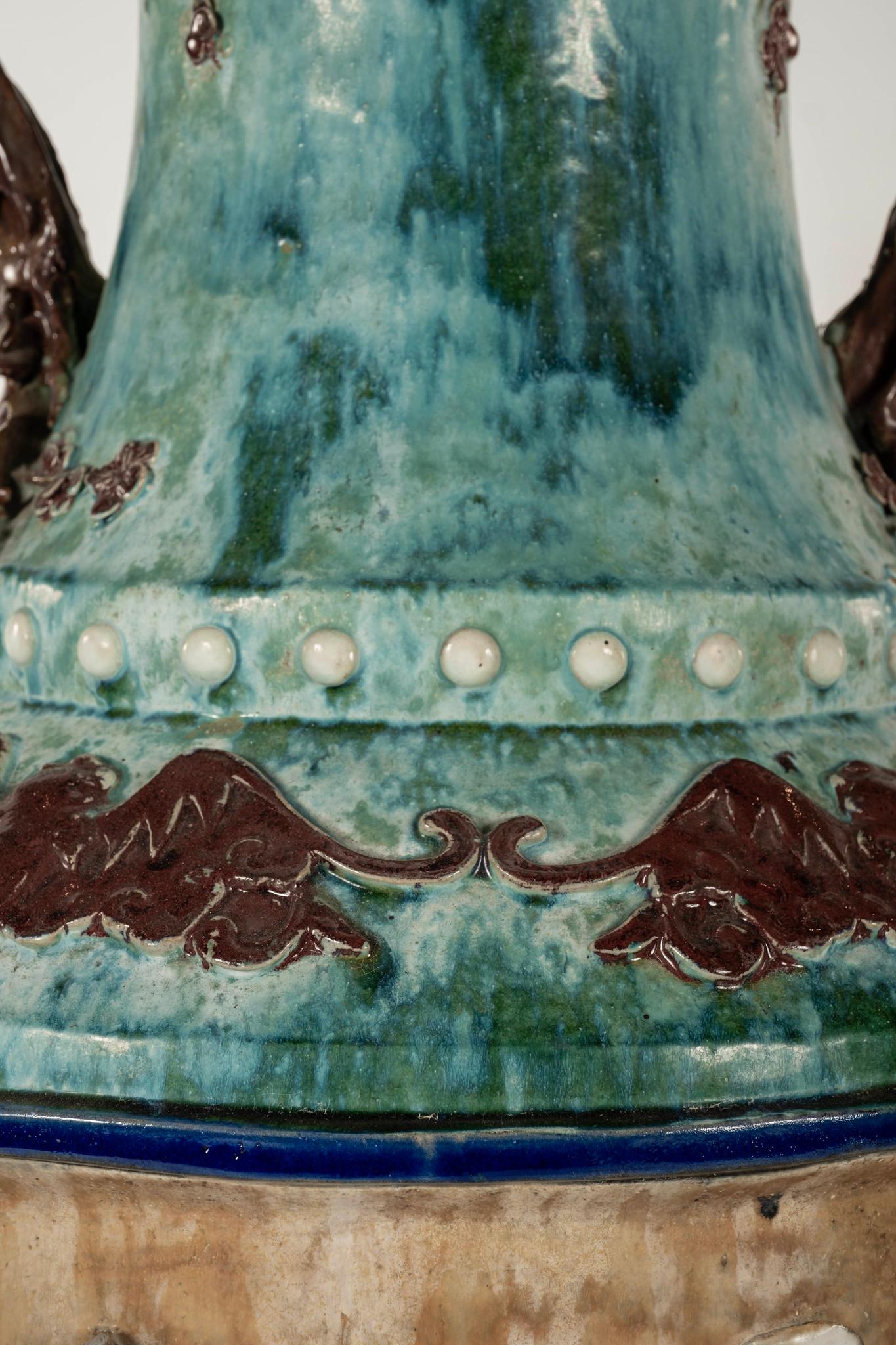 Paire de vases chinois Shiwan émaillés turquoise du début du 20e siècle en vente 2