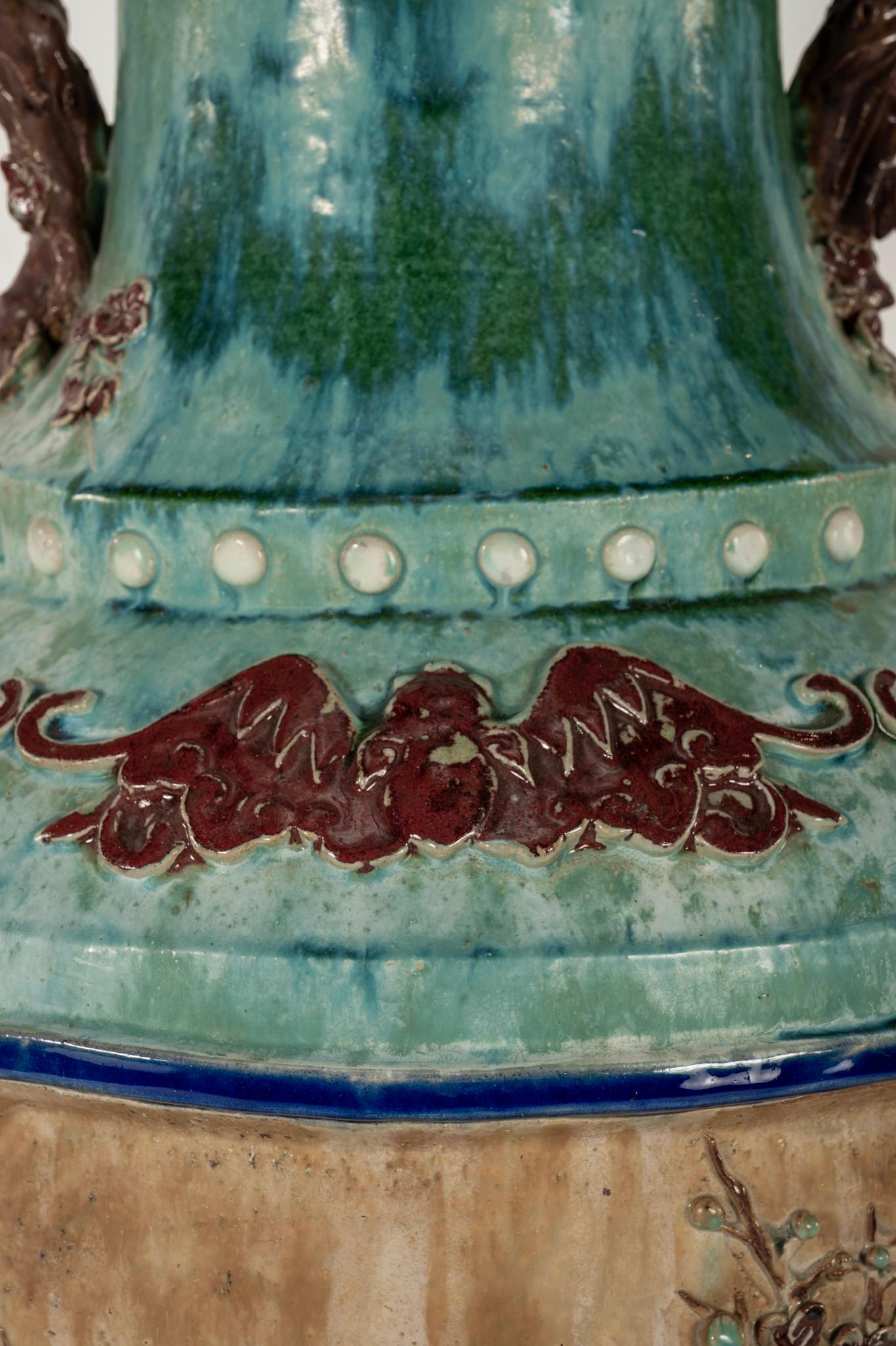 Paire de vases chinois Shiwan émaillés turquoise du début du 20e siècle en vente 9