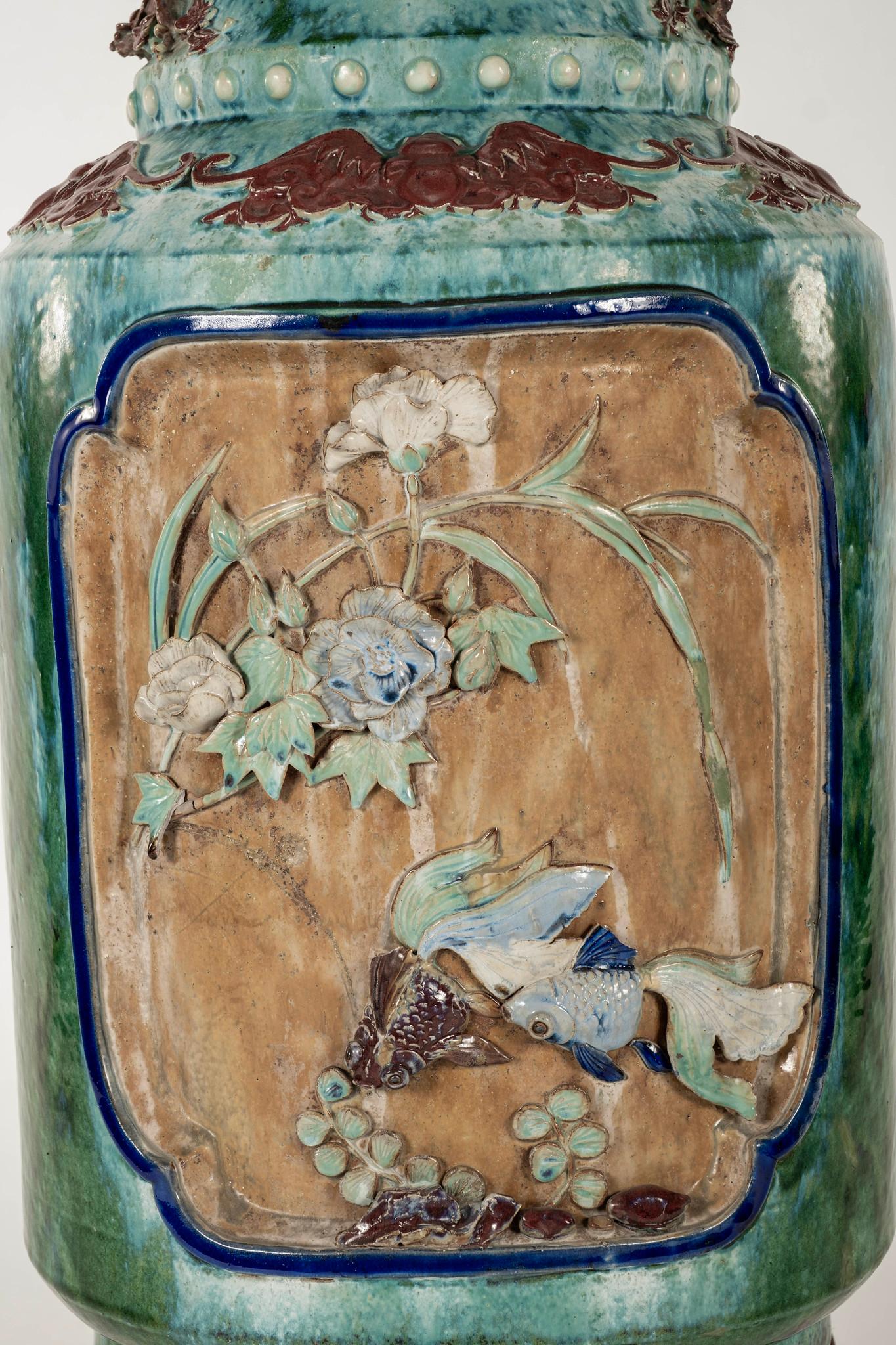 Paire de vases chinois Shiwan émaillés turquoise du début du 20e siècle en vente 1