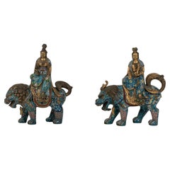 Coppia di figure Cloisonné di cani imperatrice Fu dei primi del Novecento