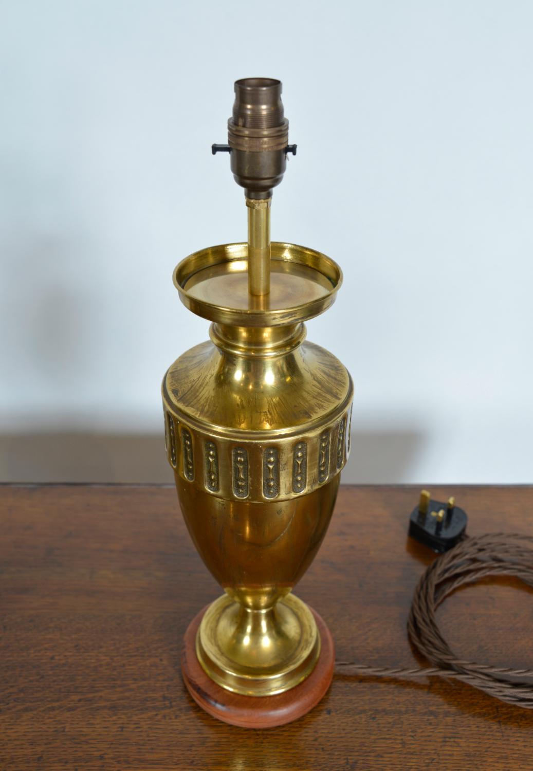 Pair Early 20th Century French Art Nouveau Style Brass Urn Vase Table Lamps For Sale 2