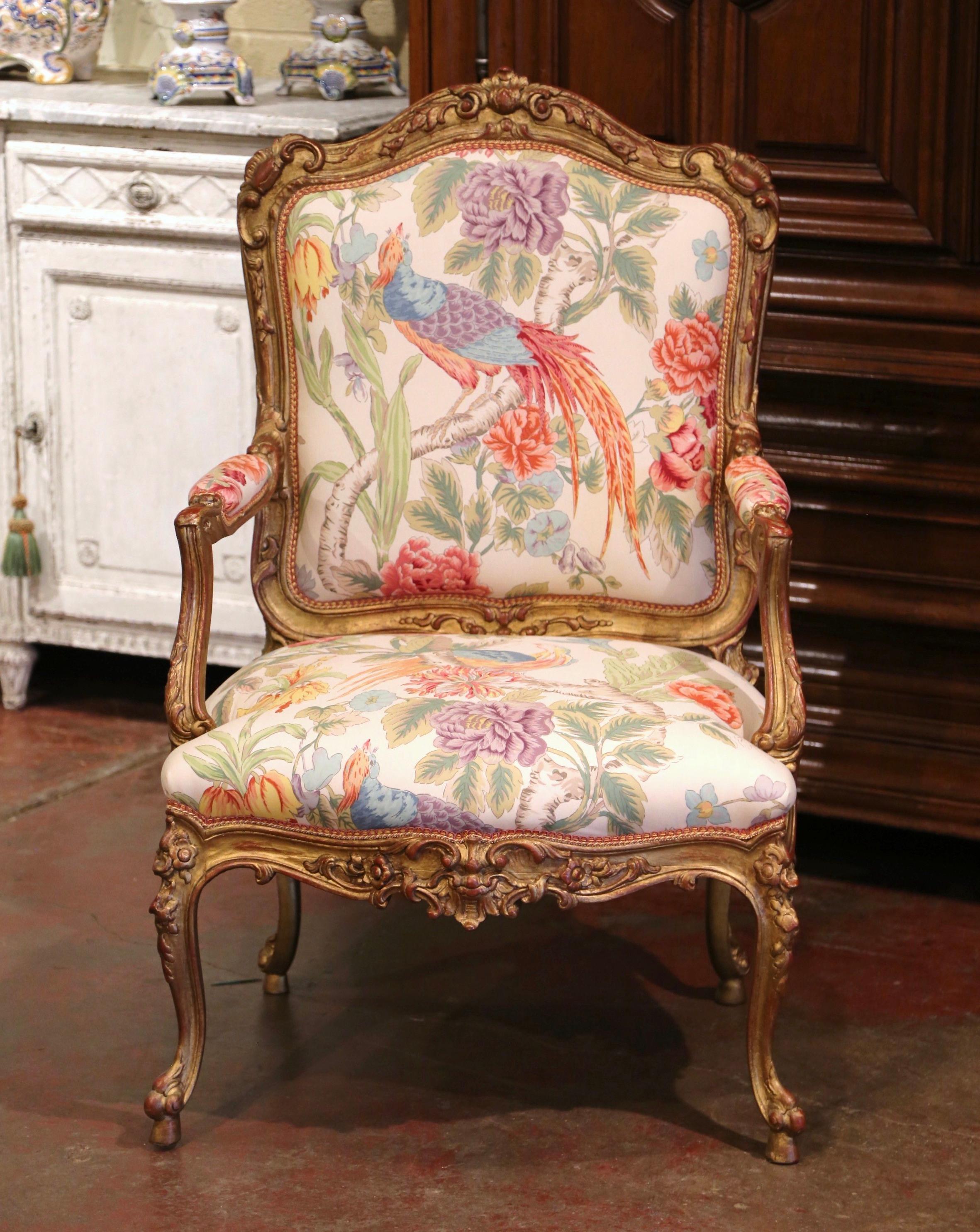 Hand-Carved Pair Early 20th Century French Louis XV Carved Gilt Painted Bergères Fauteuils
