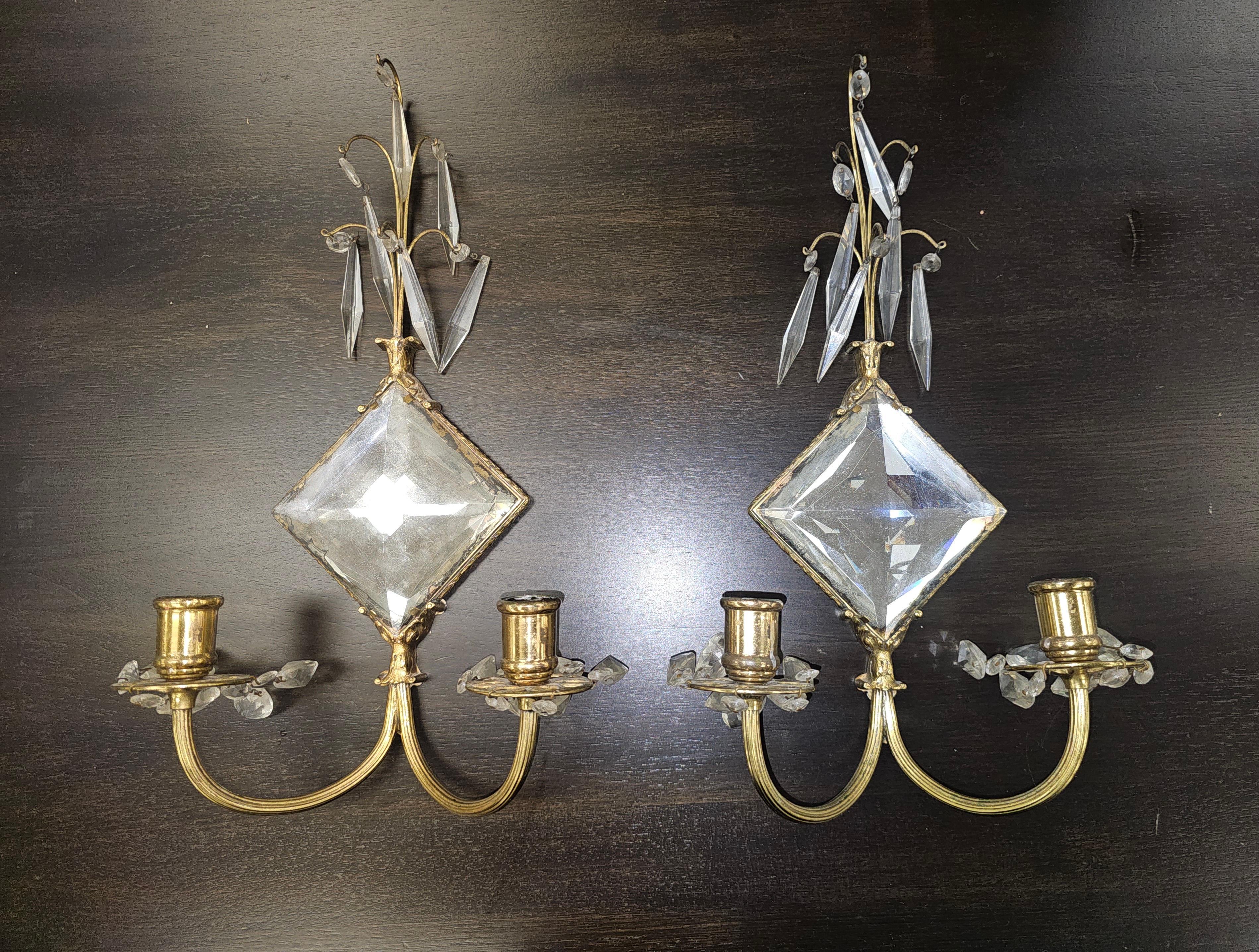 Miroir Paire d'appliques murales en cristal et laiton du début du 20e siècle de style Jules Leleu en vente