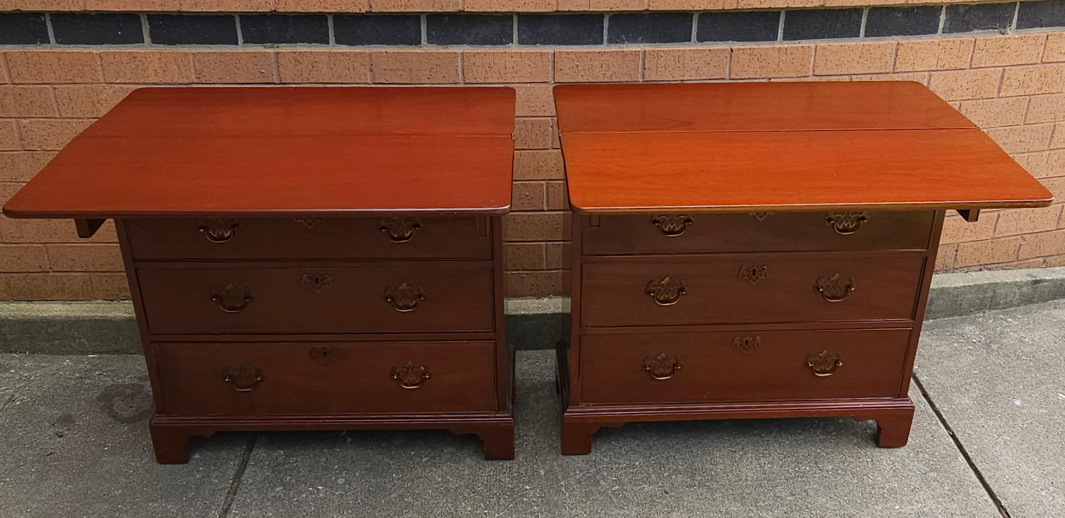 Bachelor's Secretary Chest aus Mahagoni im Manor House-Stil des frühen 20. Jahrhunderts, Paar (Chippendale) im Angebot