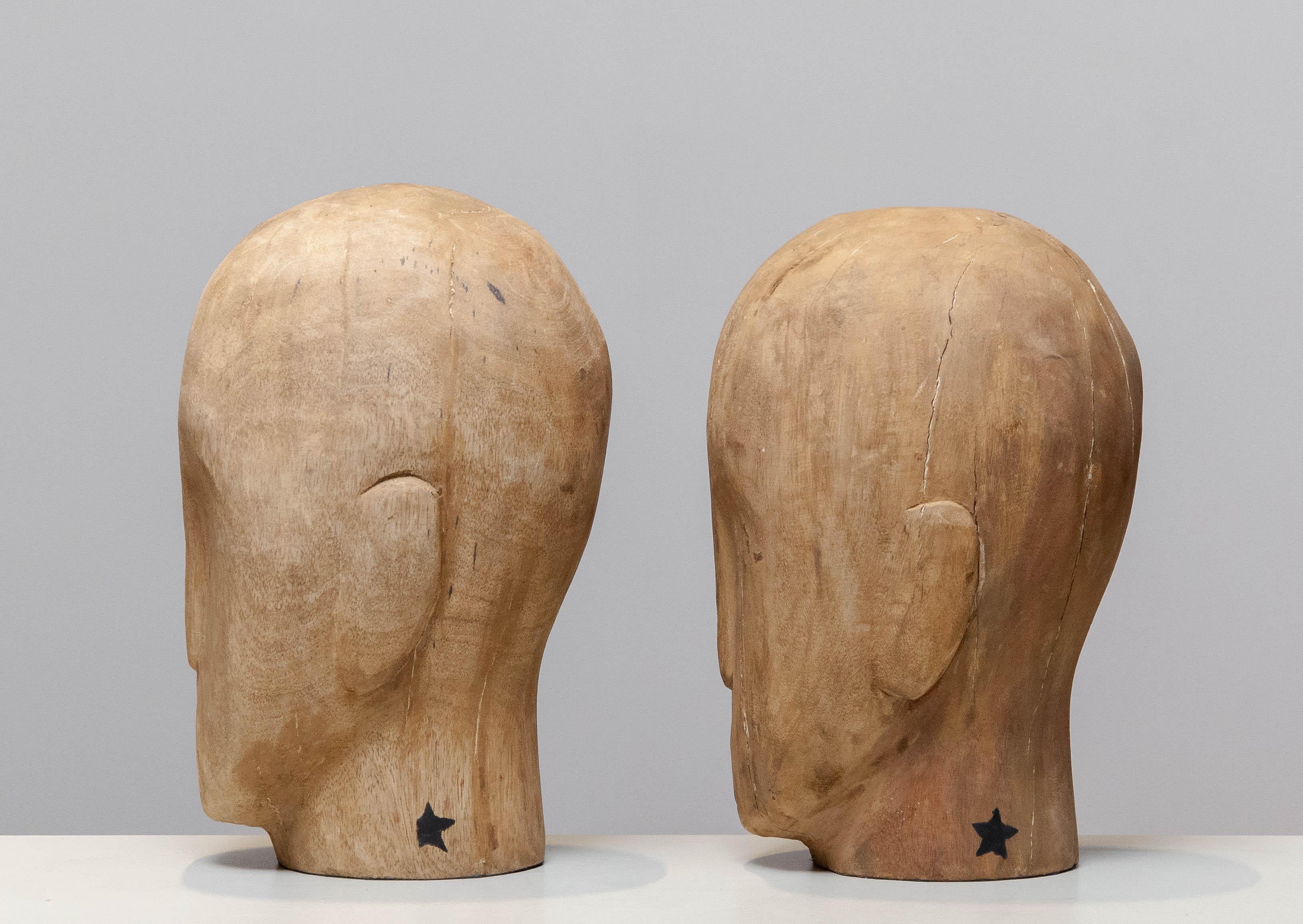 Pair Early 20th Century Scandinavian Faded Milliners Heads, 1900's In Good Condition For Sale In Silvolde, Gelderland
