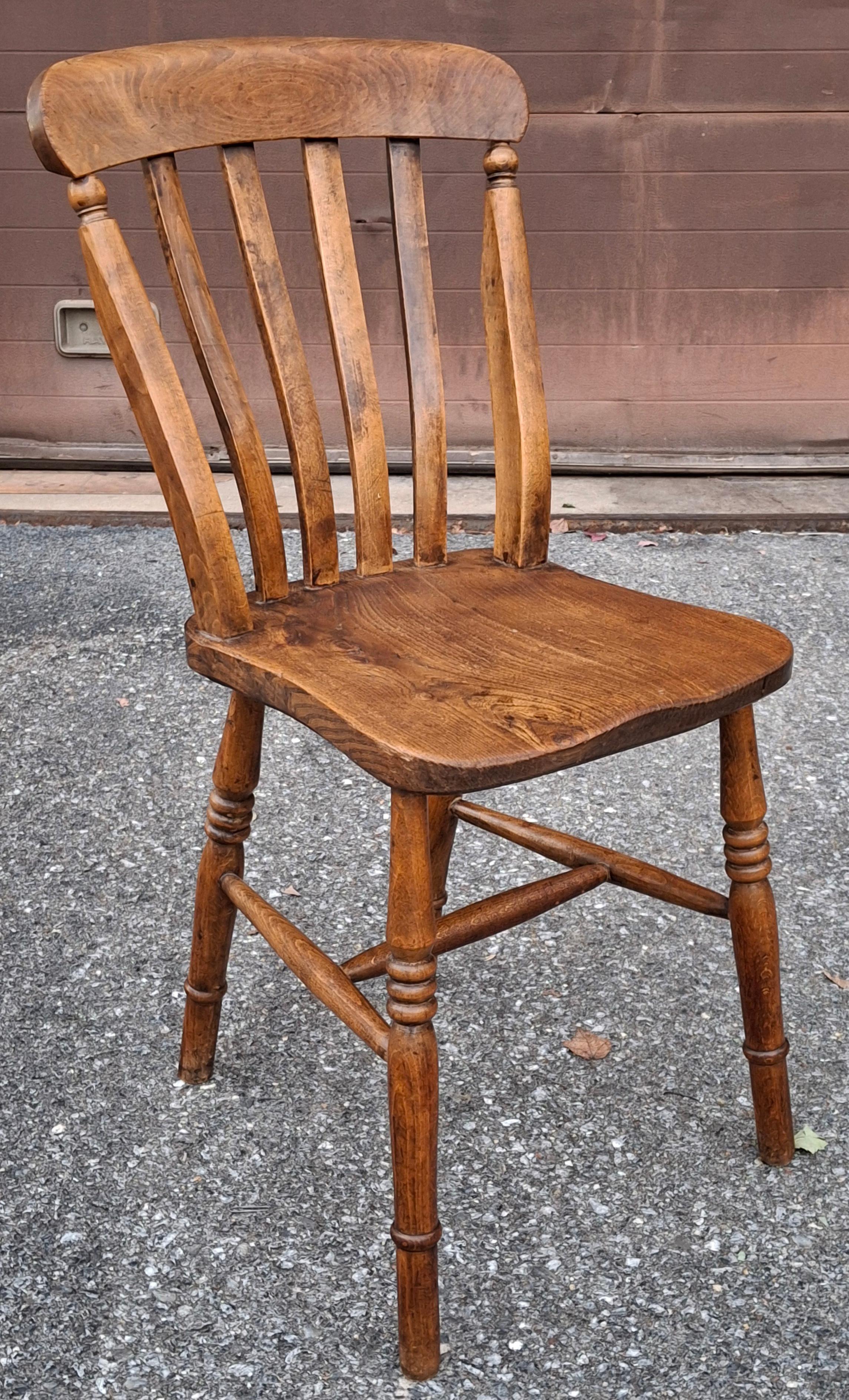 Pair Early American Stained Walnut Side Chairs, 2nd Half 19th Century im Angebot 4