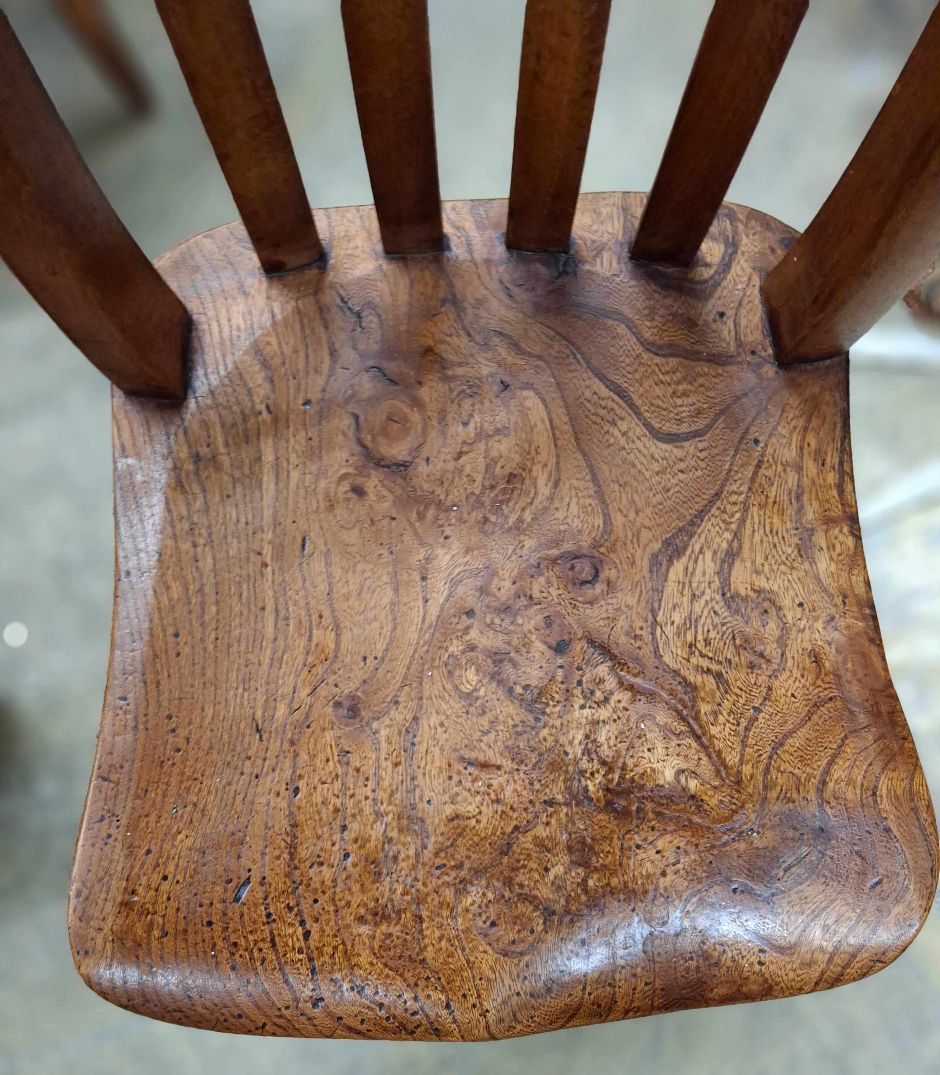 Pair Early American Stained Walnut Side Chairs, 2nd Half 19th Century im Angebot 5