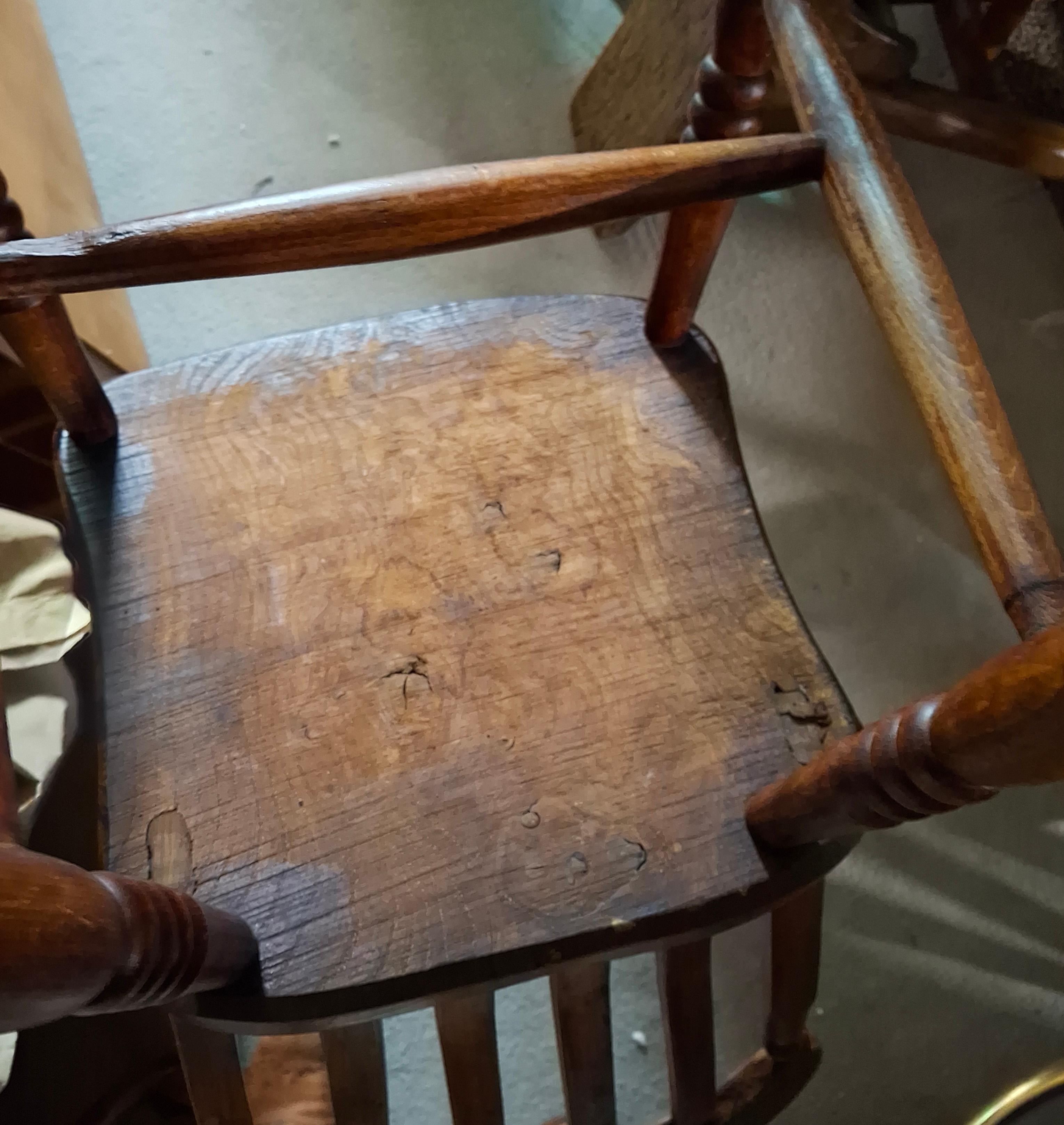 Pair Early American Stained Walnut Side Chairs, 2nd Half 19th Century im Angebot 8