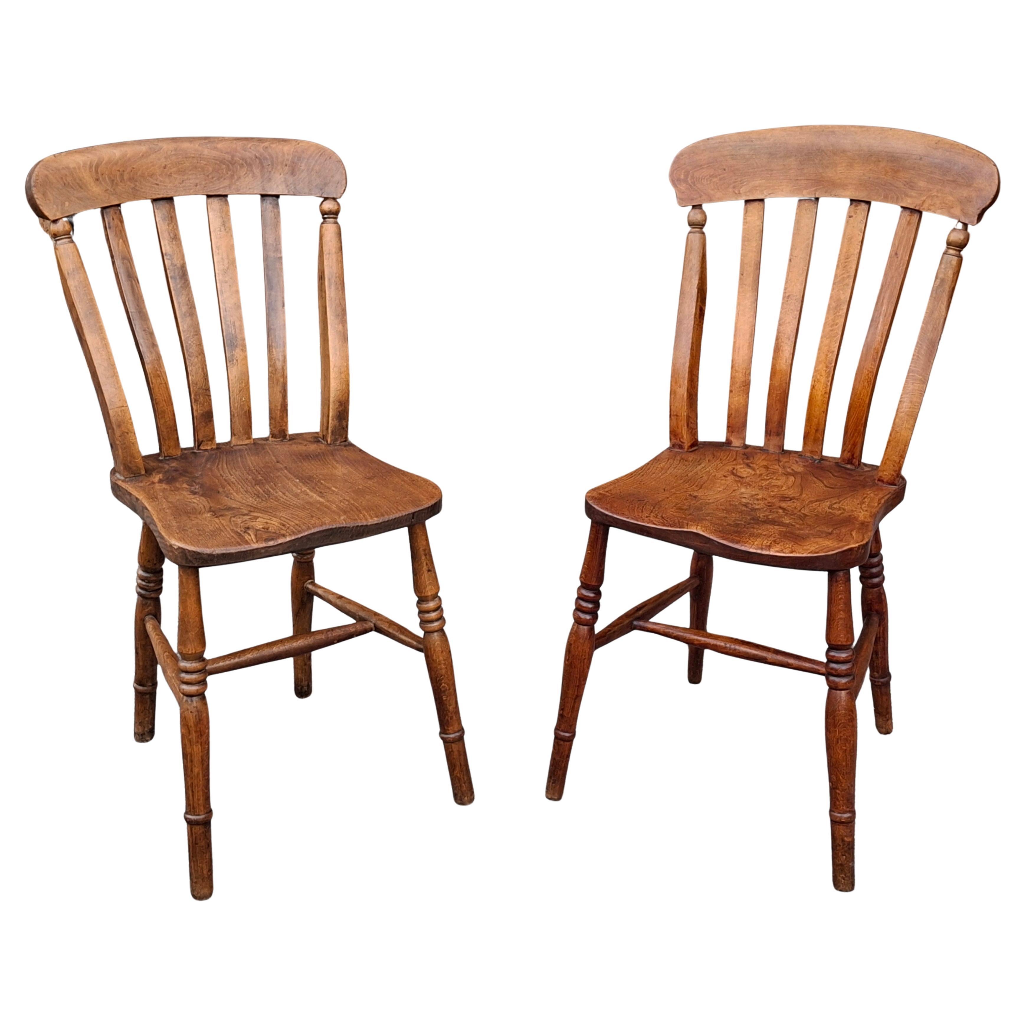 Pair Early American Stained Walnut Side Chairs, 2nd Half 19th Century im Angebot