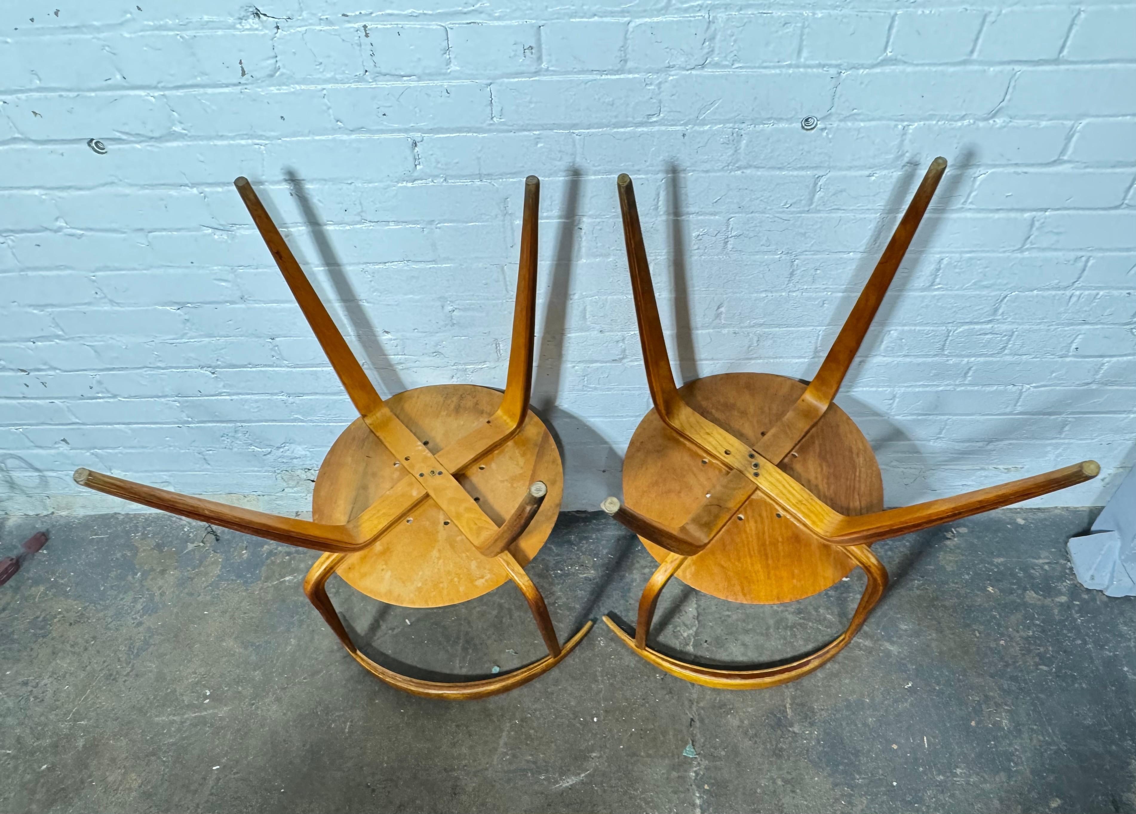 Coppia di prime e rare sedie Pretzel sIDE di George Nelson in vendita 2
