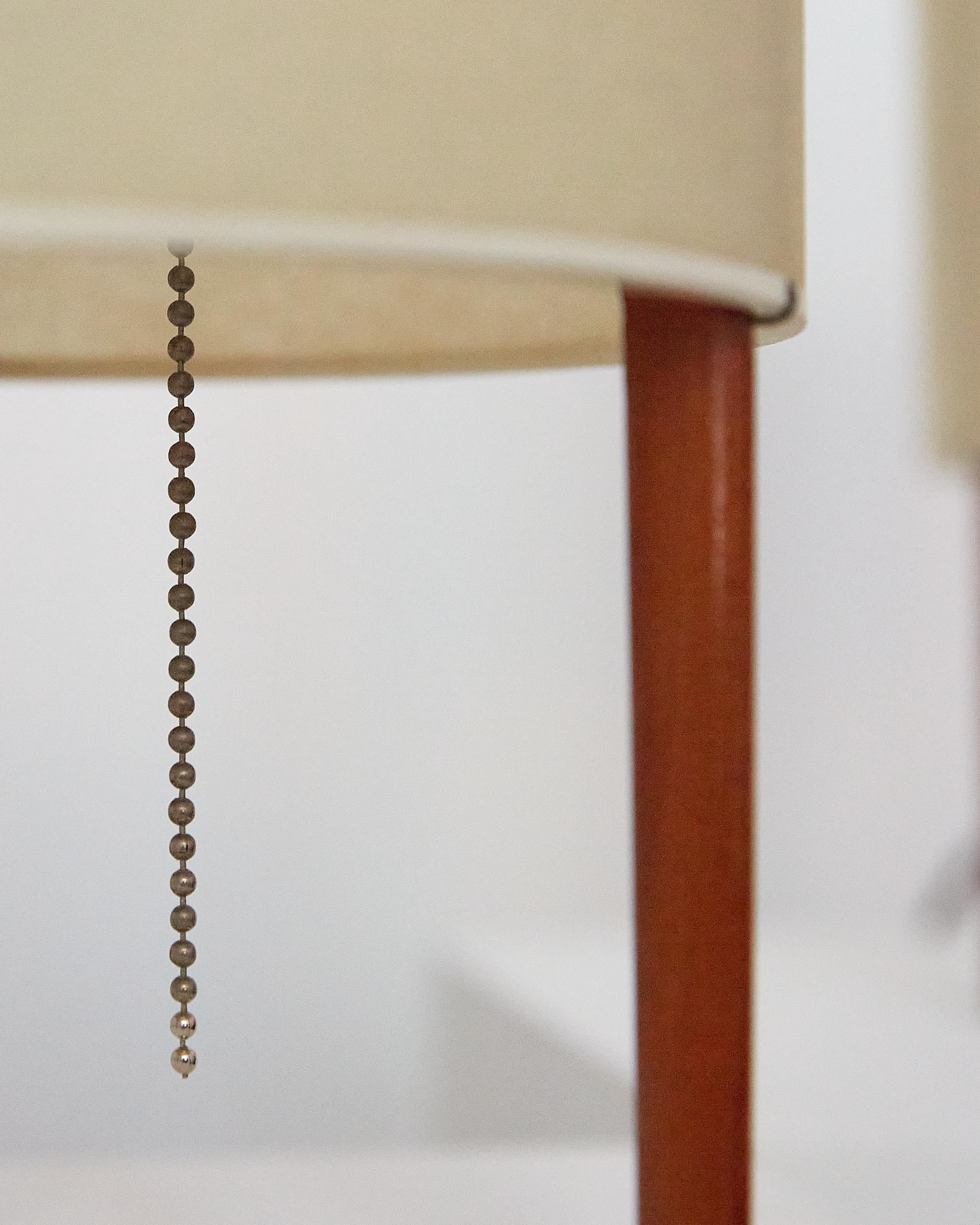 Pair Early Isamu Noguchi for Knoll Model 9 Table Lamps C. 1947 In Good Condition In Brooklyn, NY