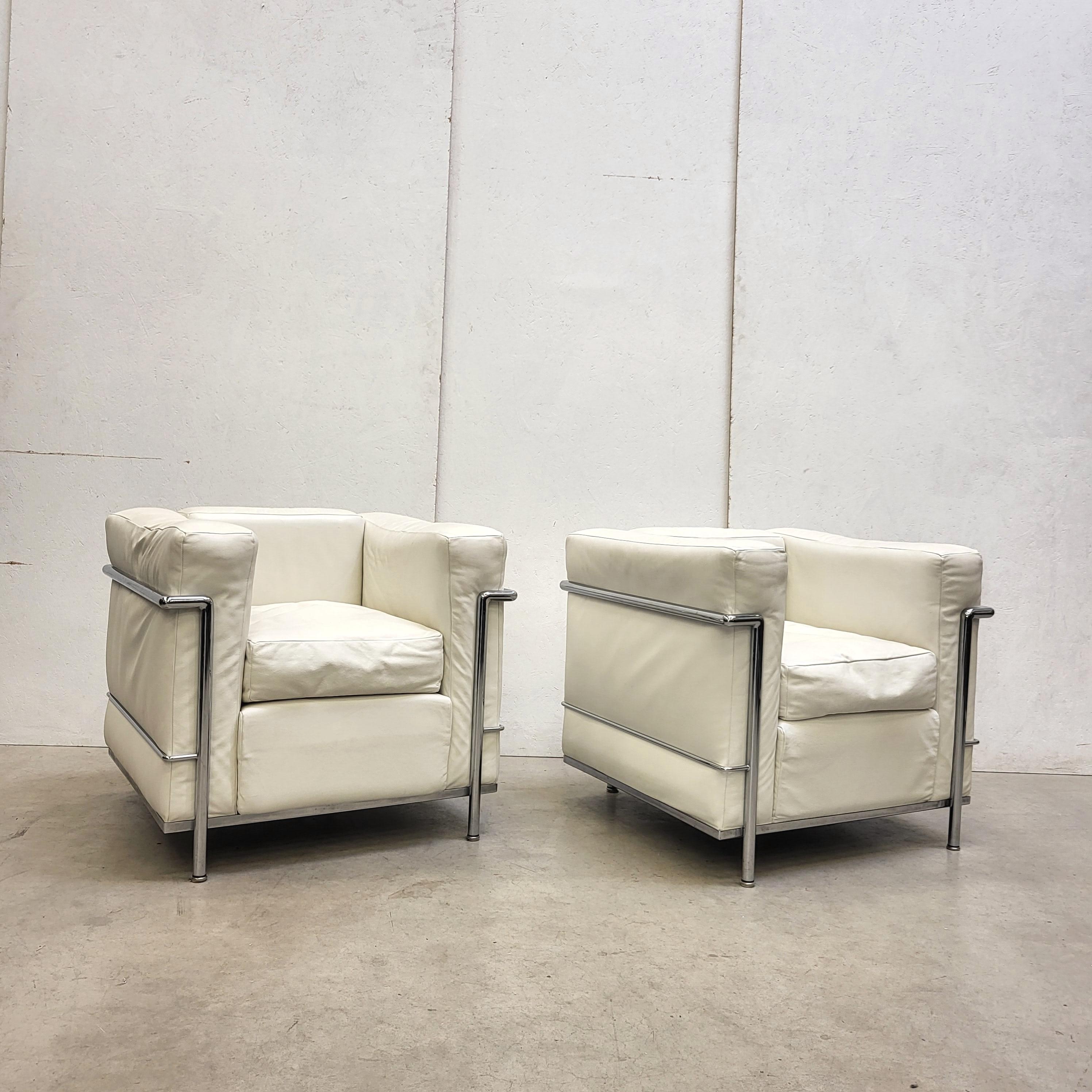 These timeless iconic chairs by Le Corbusier model LC2 were designed in 1928 by Le Corbusier and produced by Cassina in the 1970s. These club chairs coming from the first series and having a very low production number, here No 550 and 743.

The