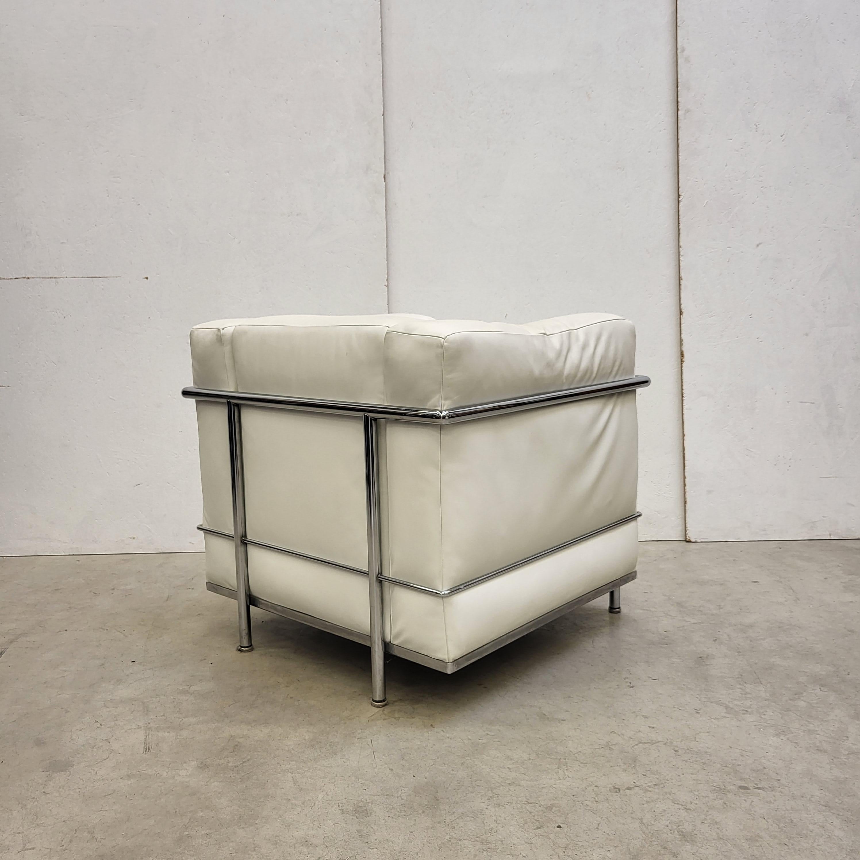 Late 20th Century Pair Early Le Corbusier LC2 Club Chair by Cassina, No 550 & 743