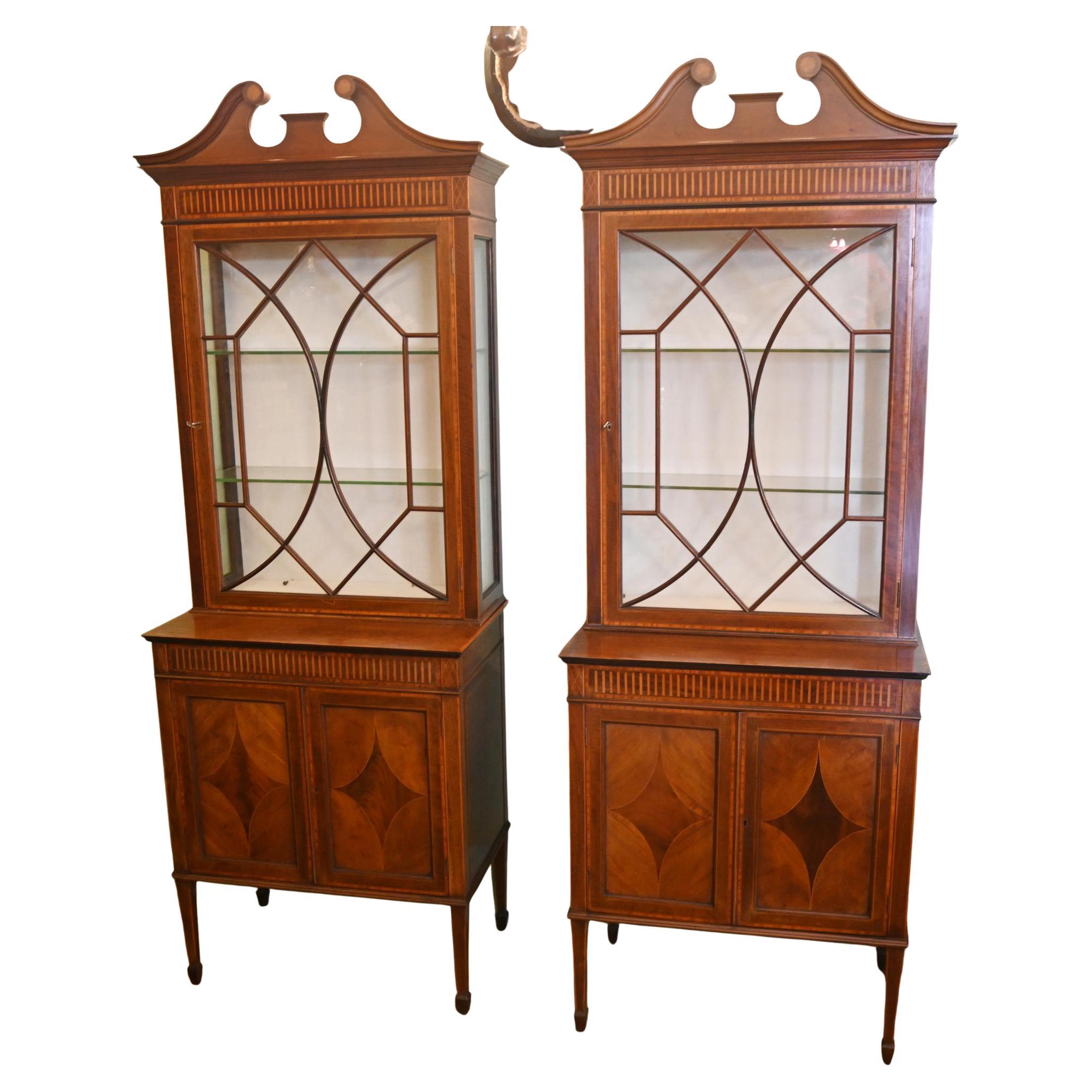 Pareja de vitrinas eduardianas librerías caoba 1900