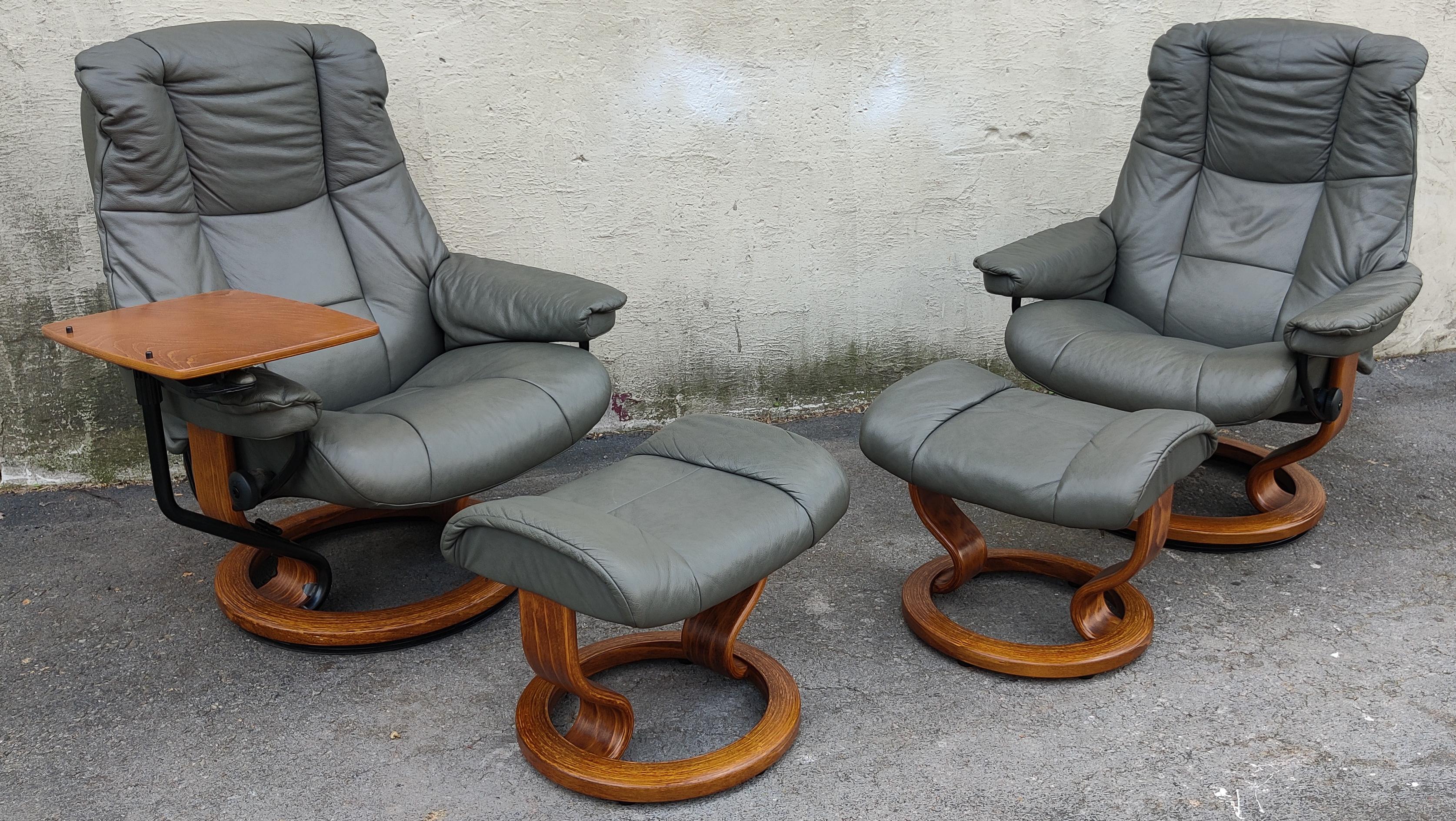 Mid-Century Modern Pair Ekornes Stressless Adjustable Slate Leather Recliners Tray Table + Ottomans