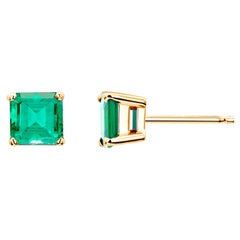 Pair Emerald Cut Colombia Emerald Yellow Gold Stud Earrings Measuring