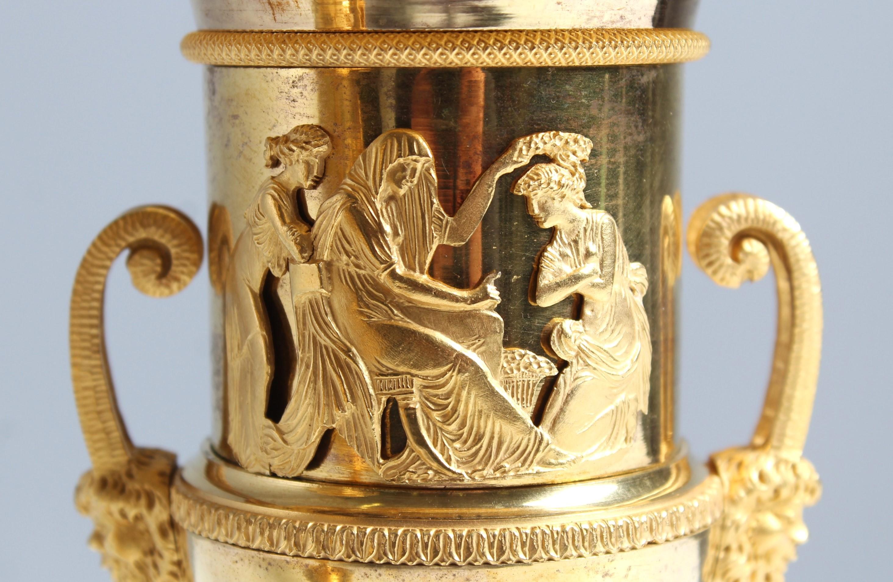 Pair Empire Vases or Cassolettes, Firegilded Bronze, France, c. 1810 In Good Condition In Greven, DE