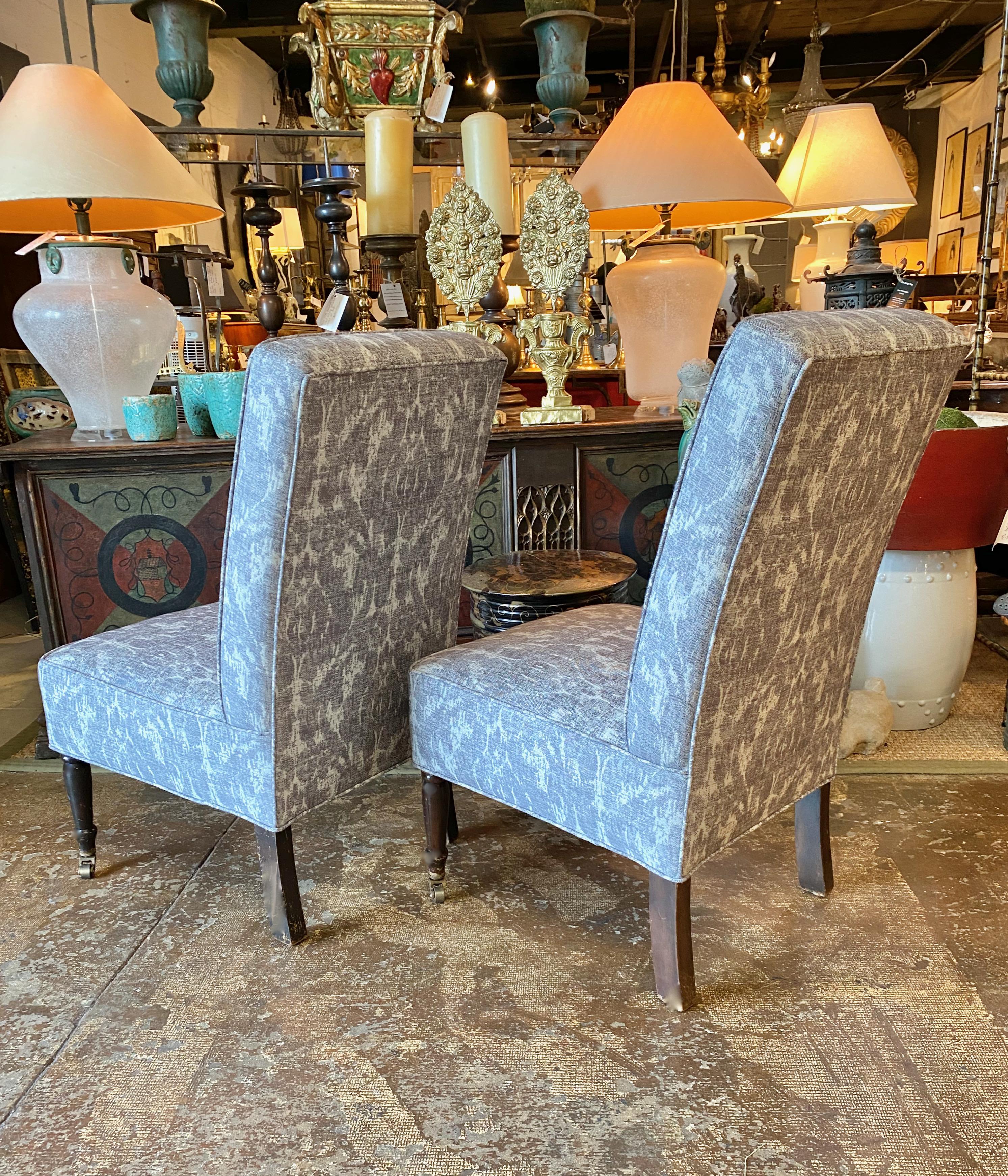 Pair English 19th Century Slipper Chairs In Good Condition For Sale In Pasadena, CA