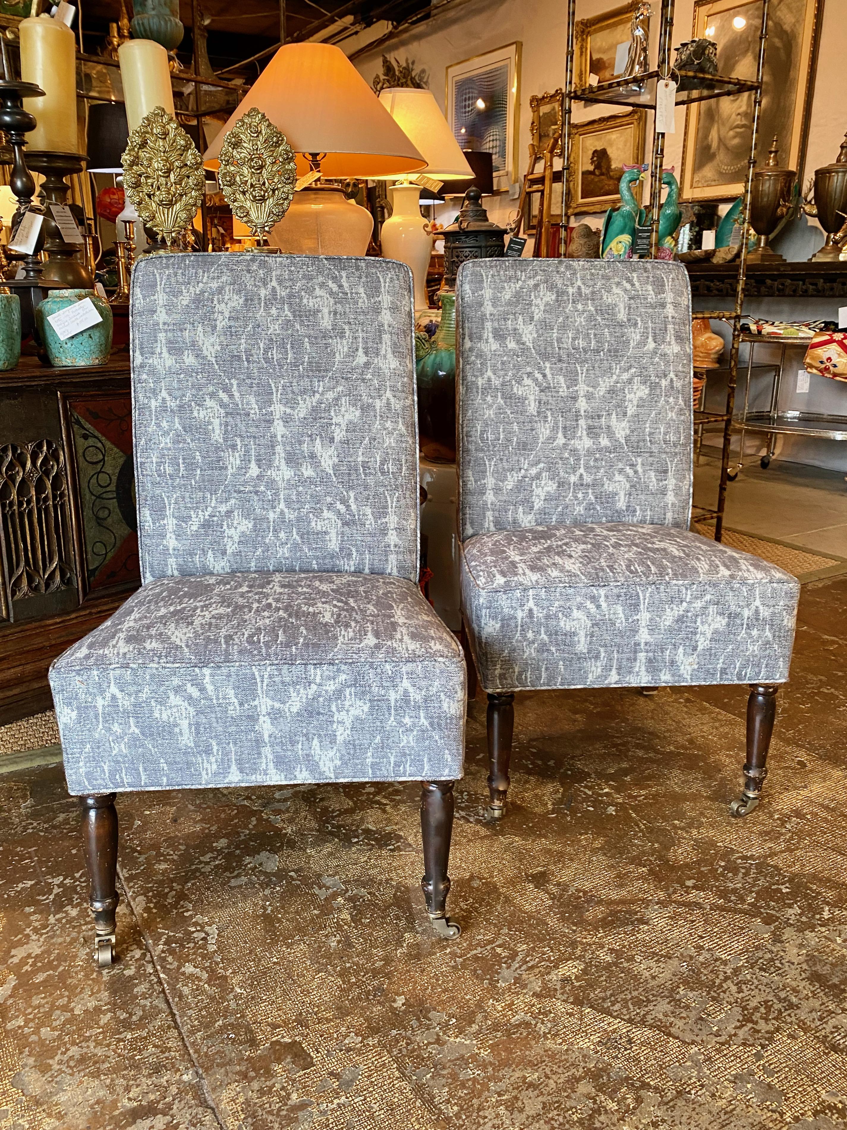 Pair English 19th Century Slipper Chairs For Sale 2