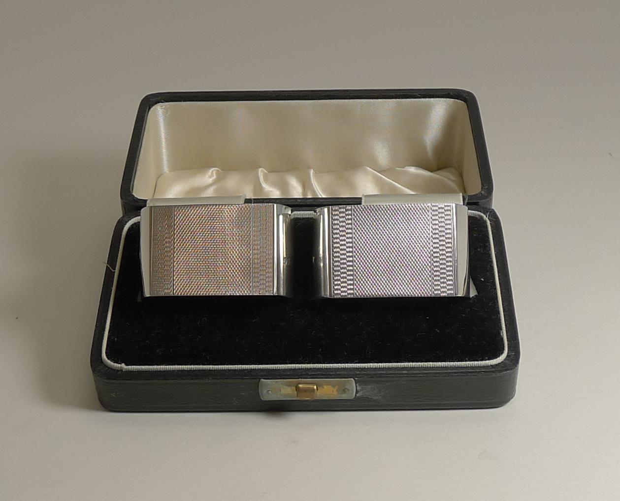 Mid-20th Century Pair of English Art Deco Sterling Silver Napkin Rings, Boxed, 1939