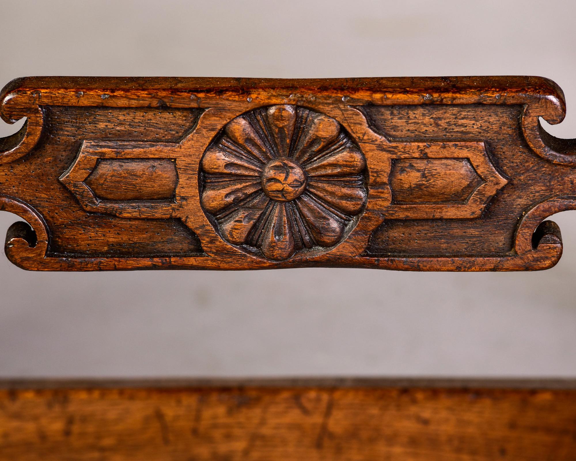 Pair English Arts and Crafts Oak Chairs With Original Leather In Good Condition In Troy, MI