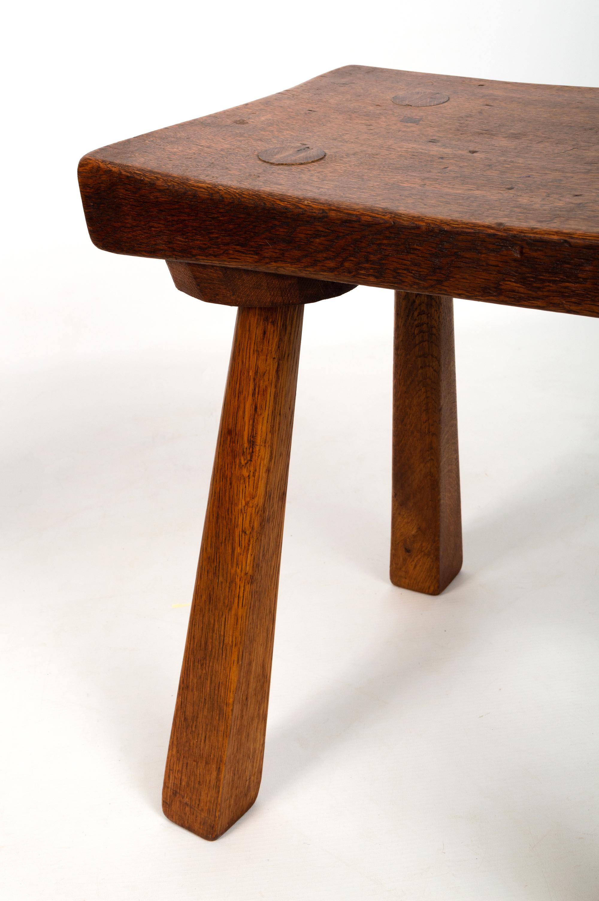 Paire de tables d'appoint en chêne de l'école Cotswolds Arts & Crafts, vers 1950 en vente 3
