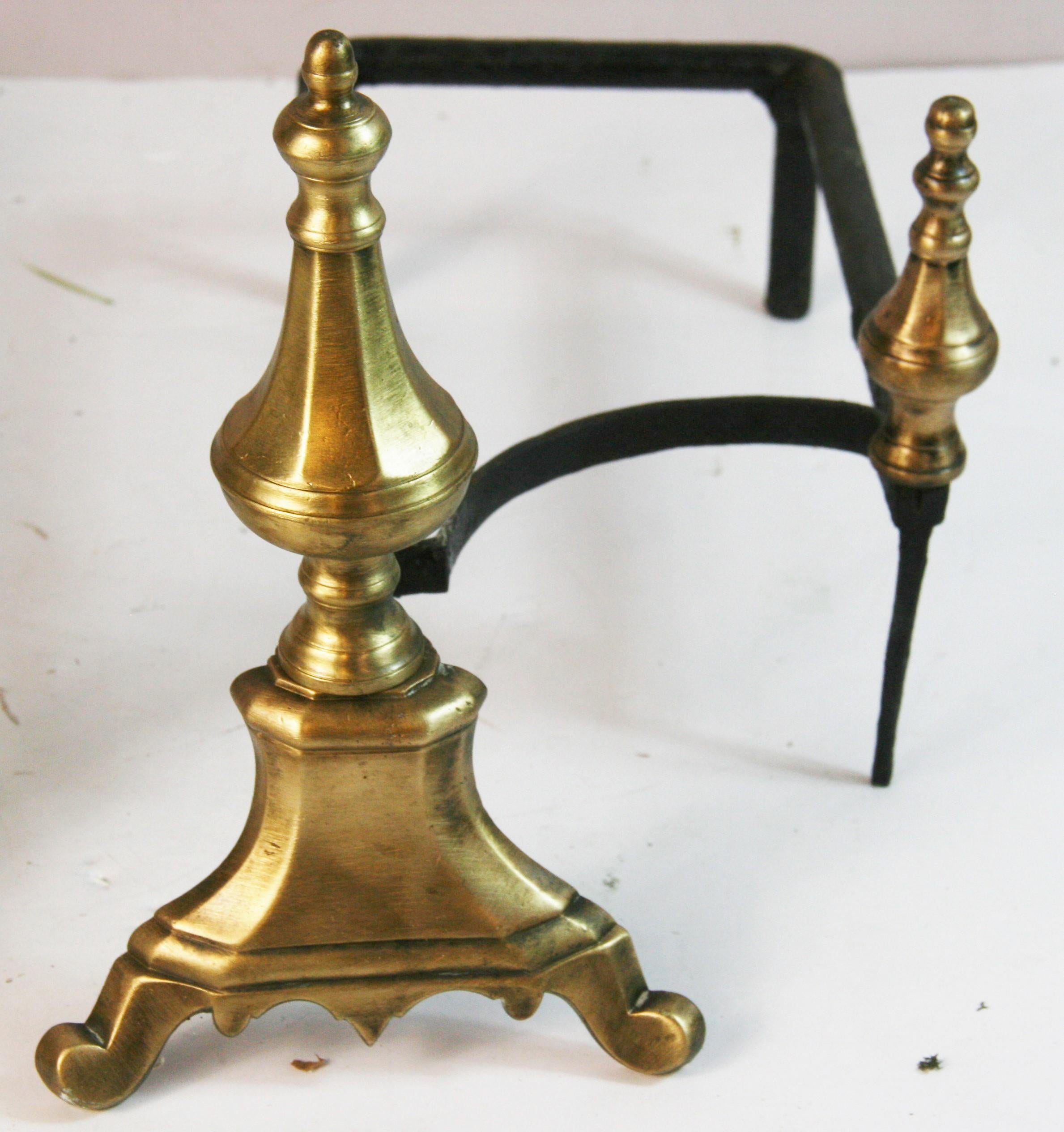 Fatto a mano Coppia di Androni inglesi in ottone e ferro Hand Made in vendita