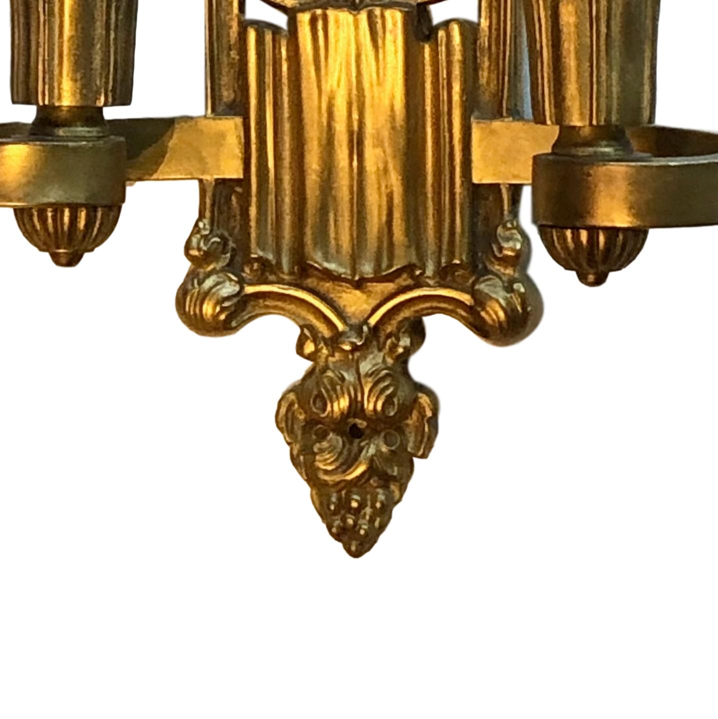 Coppia di lampade inglesi in bronzo in vendita 1