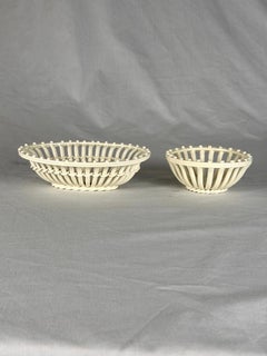 Pareja de pequeñas cestas perforadas de cremería inglesa Principios del siglo XIX