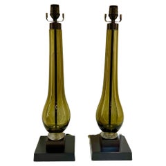Paire de lampes balustres anglaises en cristal par Lucy Cope