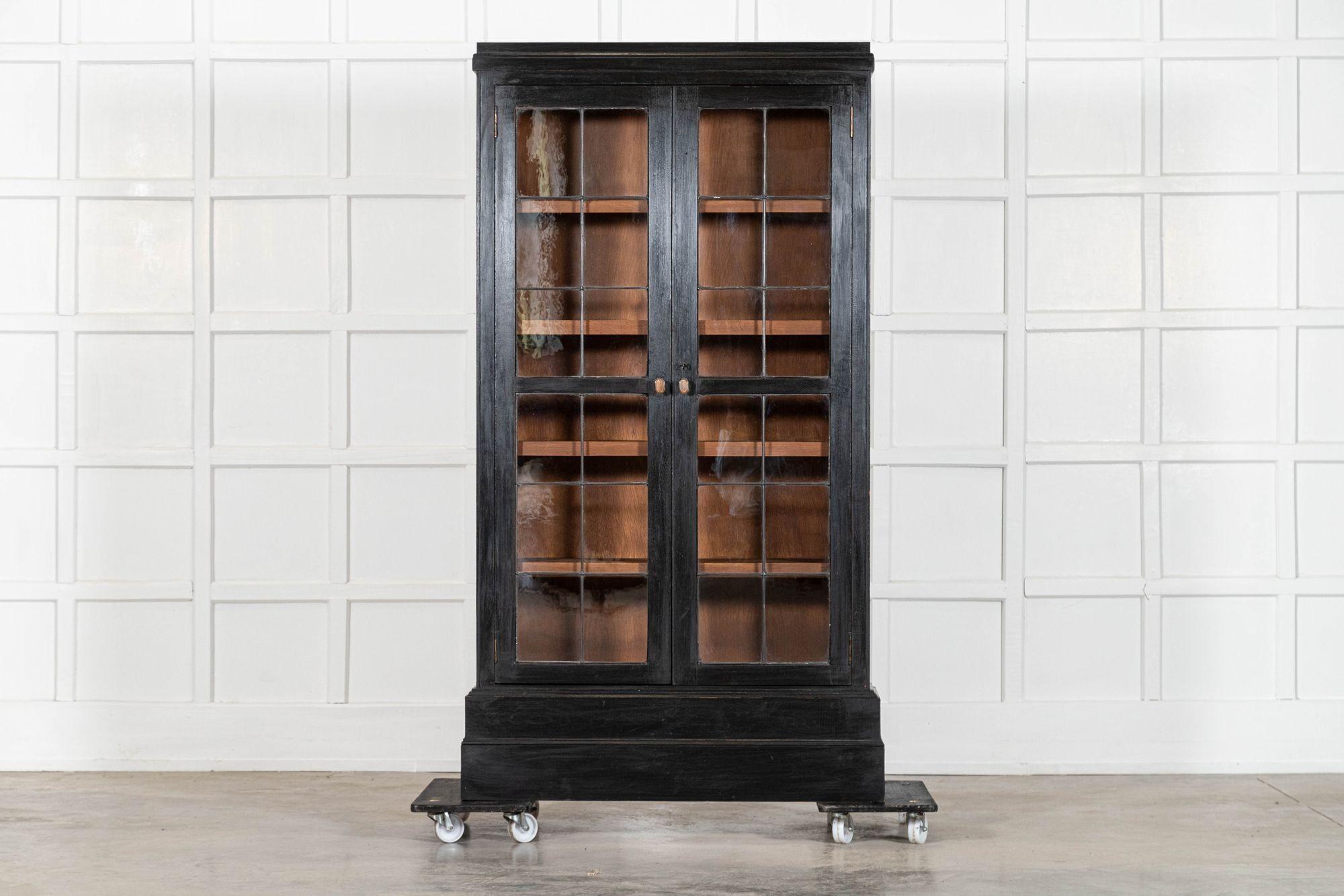 Pair English Ebonised Oak Glazed Bookcases In Good Condition For Sale In Staffordshire, GB