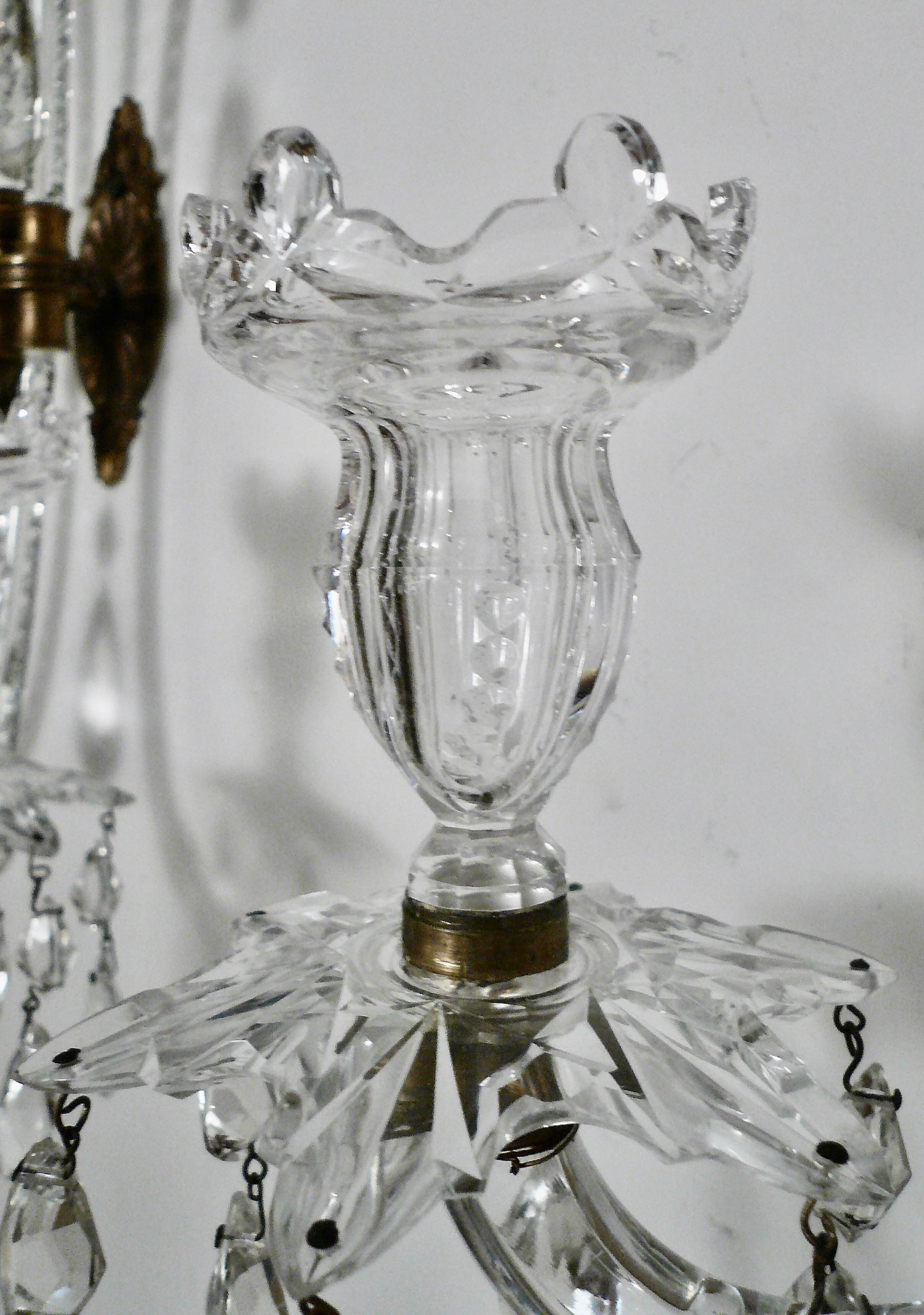 Pair English Georgian Style Cut Crystal Sconces Attributed to Moses Lafount In Good Condition For Sale In Pittsburgh, PA