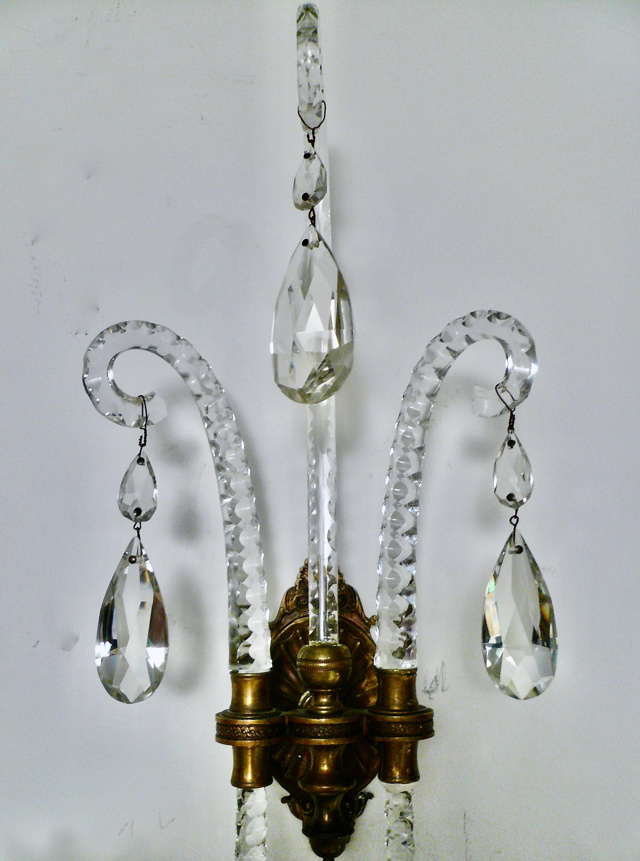 Pair English Georgian Style Cut Crystal Sconces Attributed to Moses Lafount For Sale 1