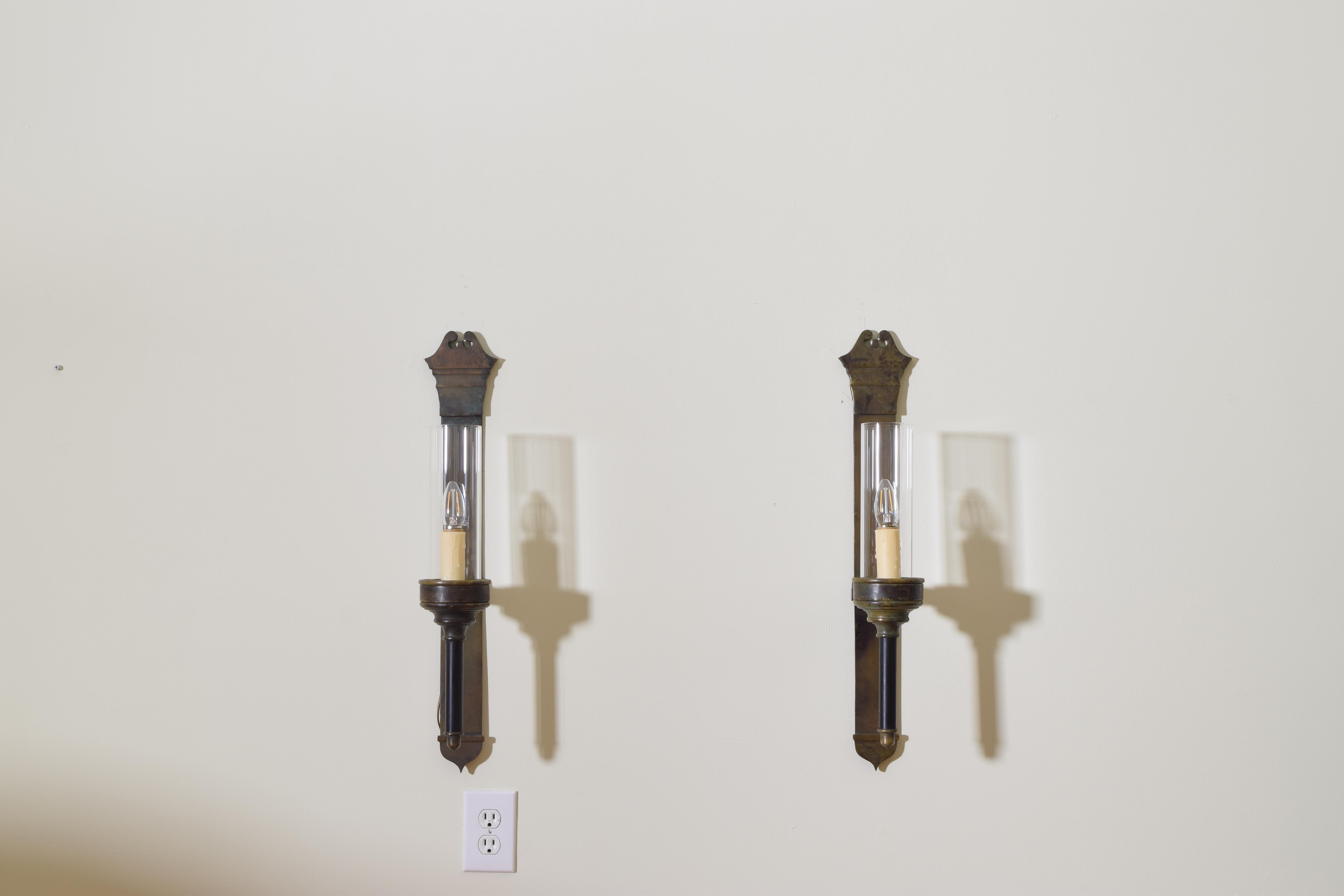 Pair of English Late Georgian Brass Wall Sconces with Glass Shades, UL Wired In Good Condition In Atlanta, GA