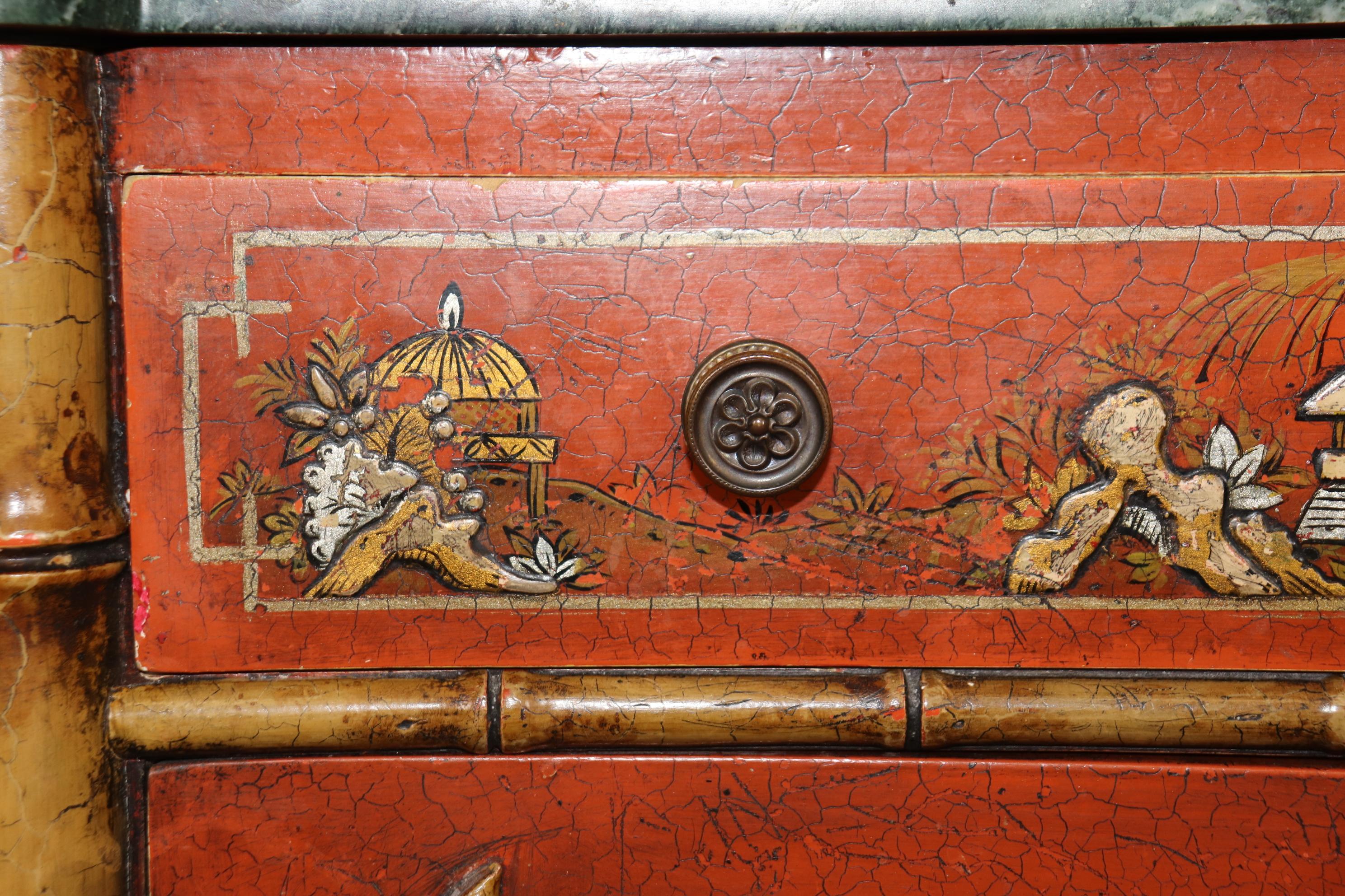 Coppia di armadietti da ingresso in finto bambù inglese con piano in marmo rosso Chinoiserie in vendita 6