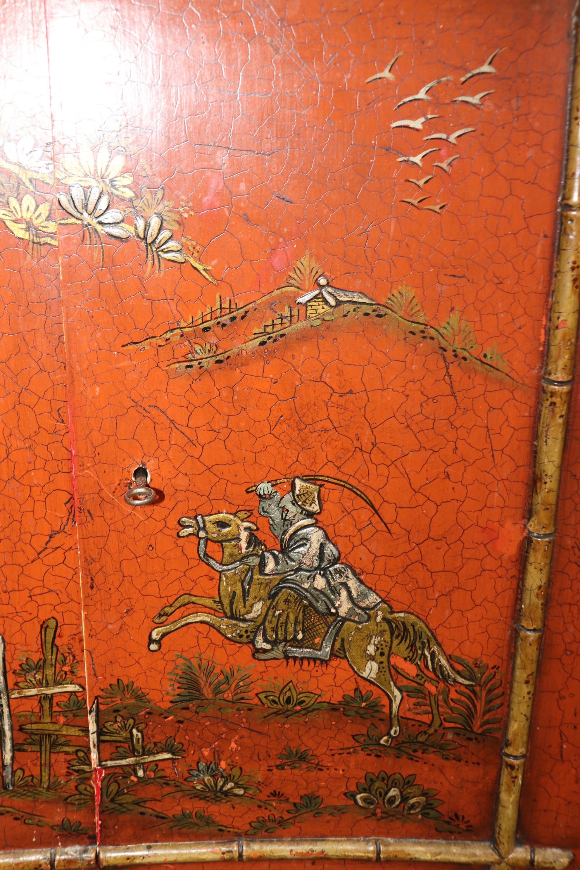 Coppia di armadietti da ingresso in finto bambù inglese con piano in marmo rosso Chinoiserie in vendita 9