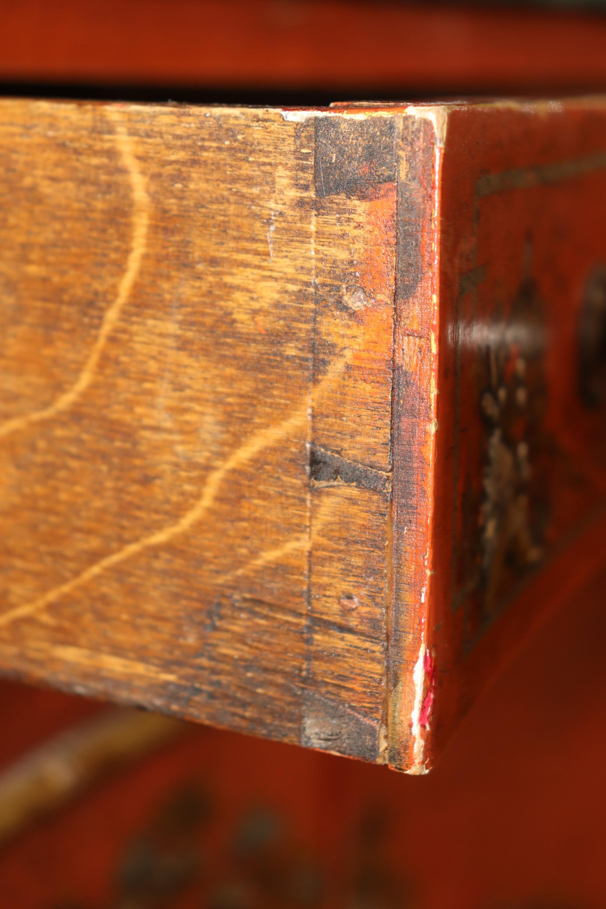 Coppia di armadietti da ingresso in finto bambù inglese con piano in marmo rosso Chinoiserie In condizioni buone in vendita a Swedesboro, NJ