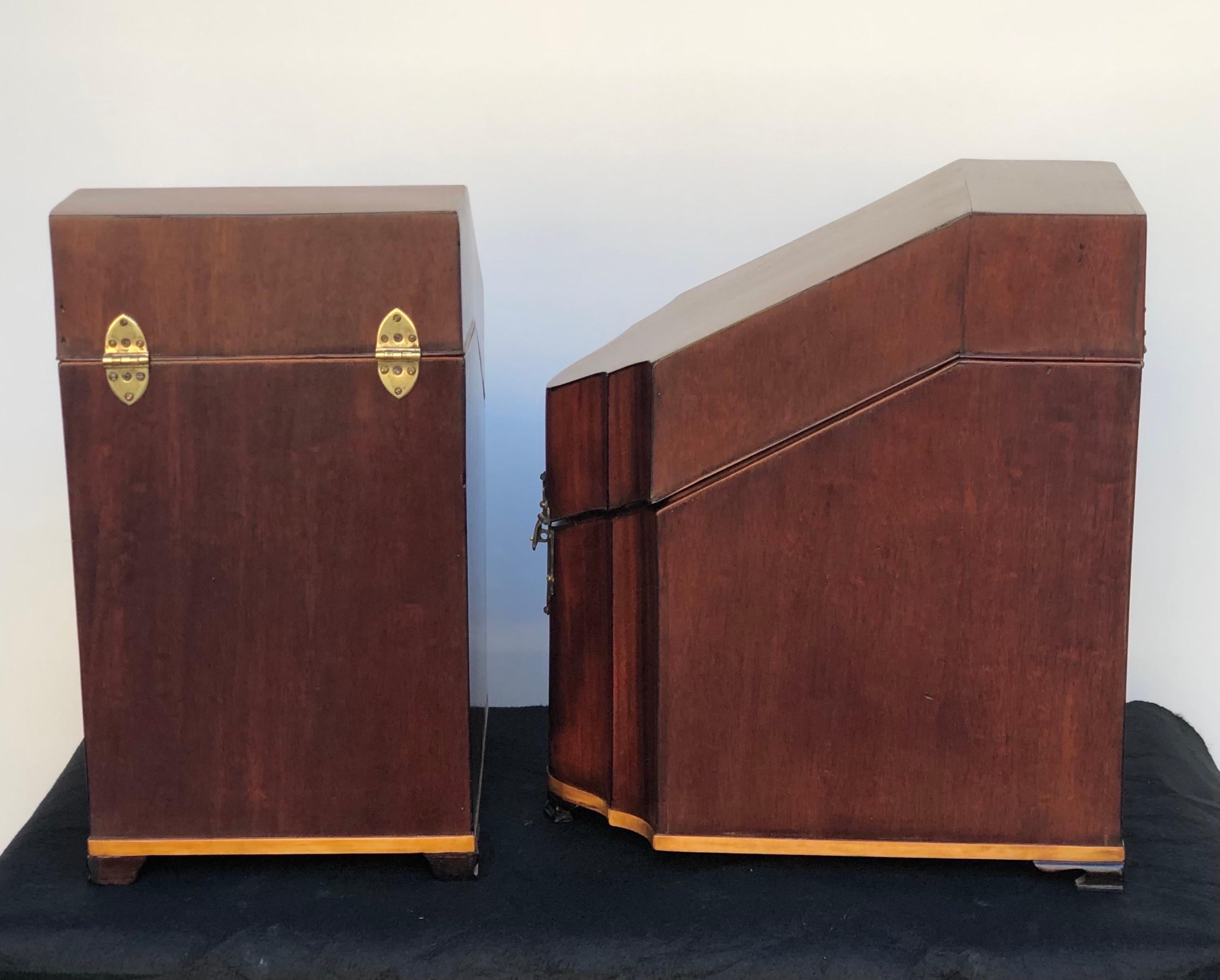 18th Century Pair English Mahogany Serpentine Inlaid Cutlery Boxes on Bracket Feet 18th C For Sale