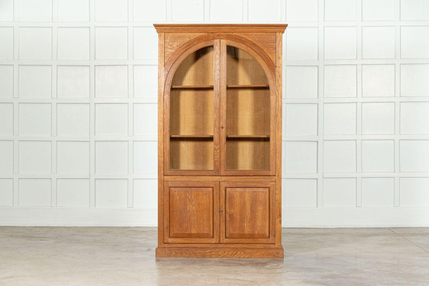 Pair English Oak Arched Glazed Bookcase Cabinets For Sale 5