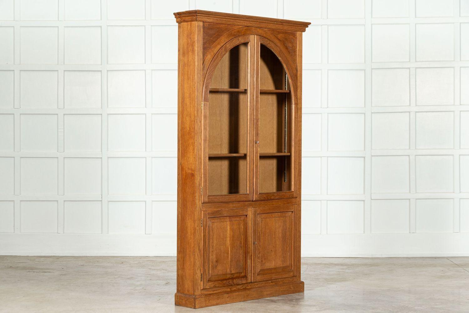 Pair English Oak Arched Glazed Bookcase Cabinets For Sale 7