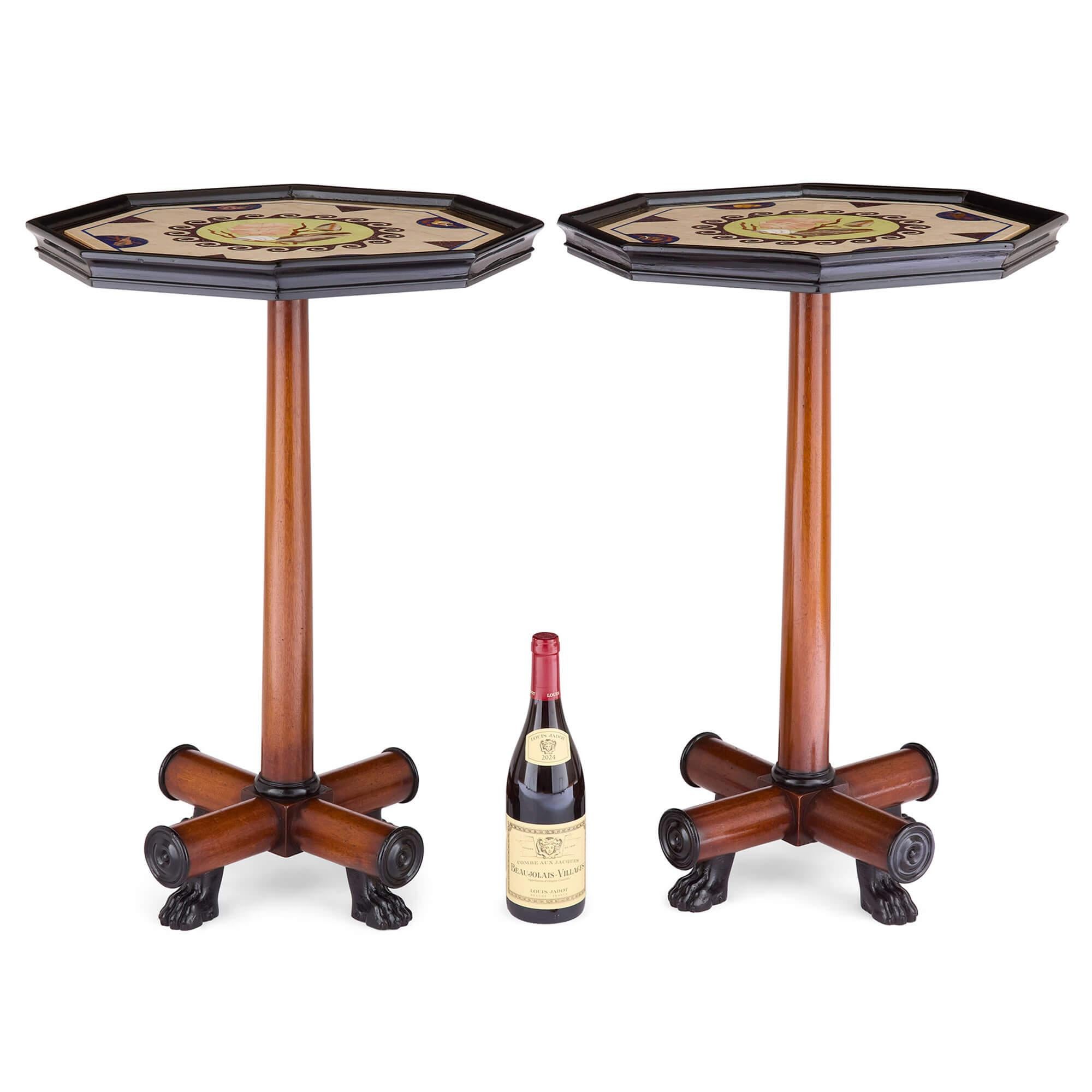 Pair English Pietra Dura Brown Wood Marine Sea Shells Side Tables en vente 1