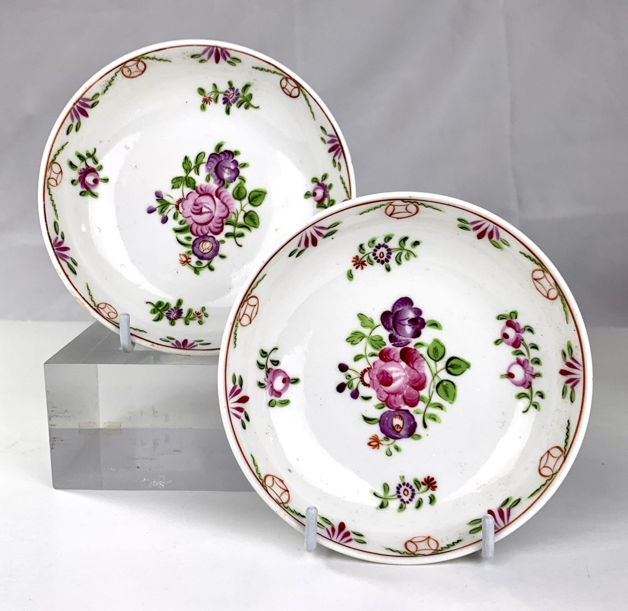 Pair English Porcelain Saucers Made Circa 1810 In Excellent Condition In Katonah, NY