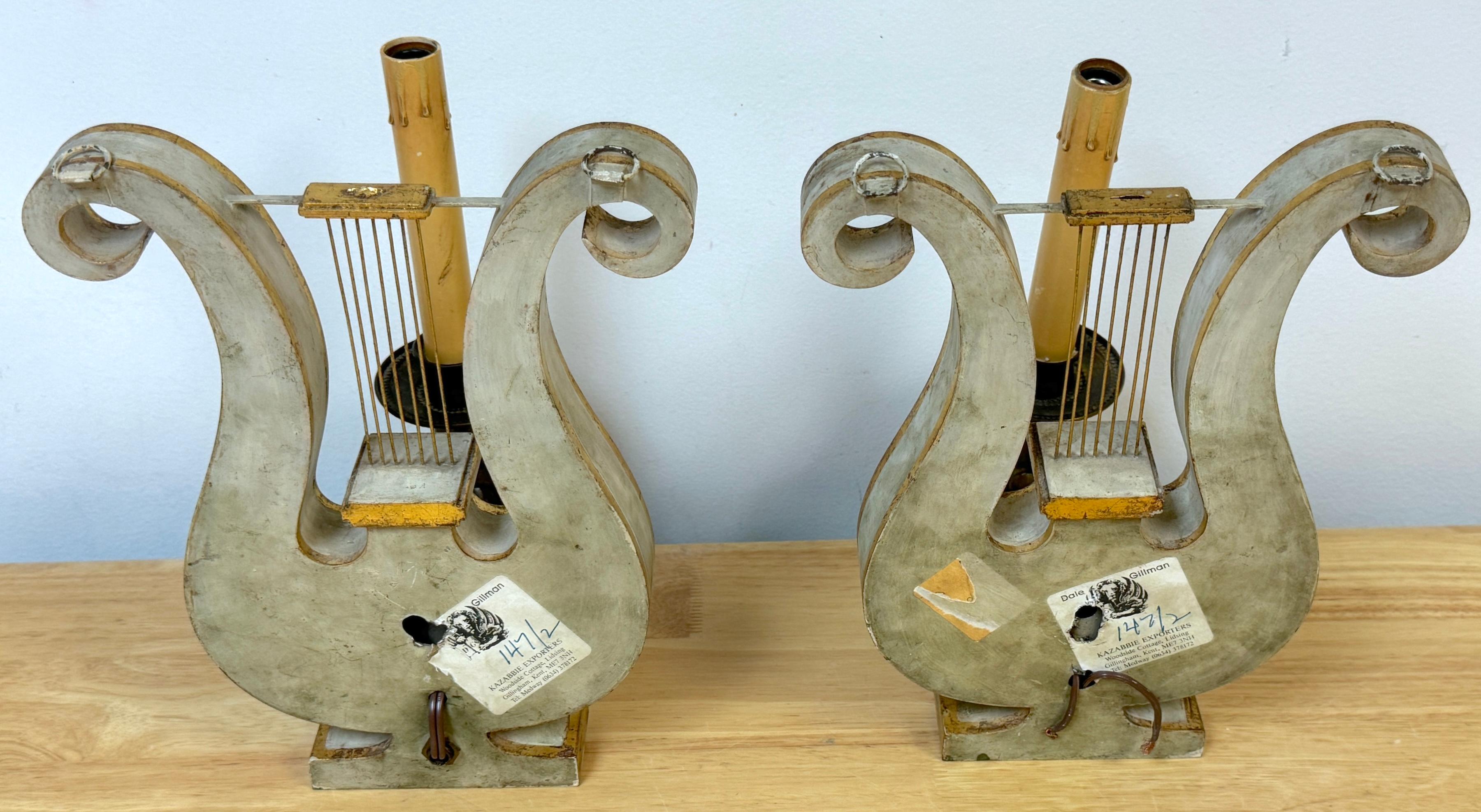 Pair English Regency Gray Painted Tole & Brass Lyre Motif Wall Sconces In Good Condition In West Palm Beach, FL
