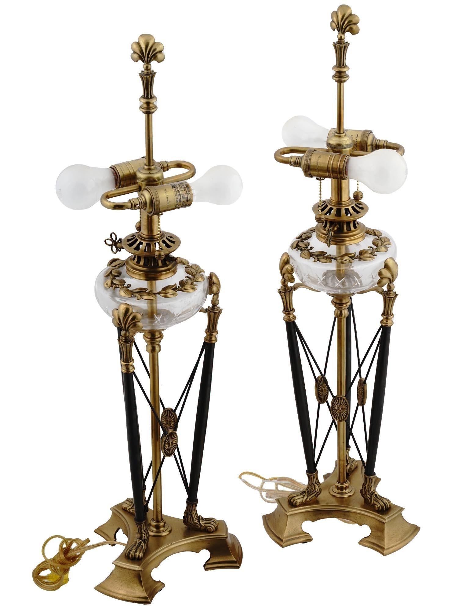 Pair English Regency Style Brass and Cut Glass Table Lamps In Good Condition For Sale In New York, NY