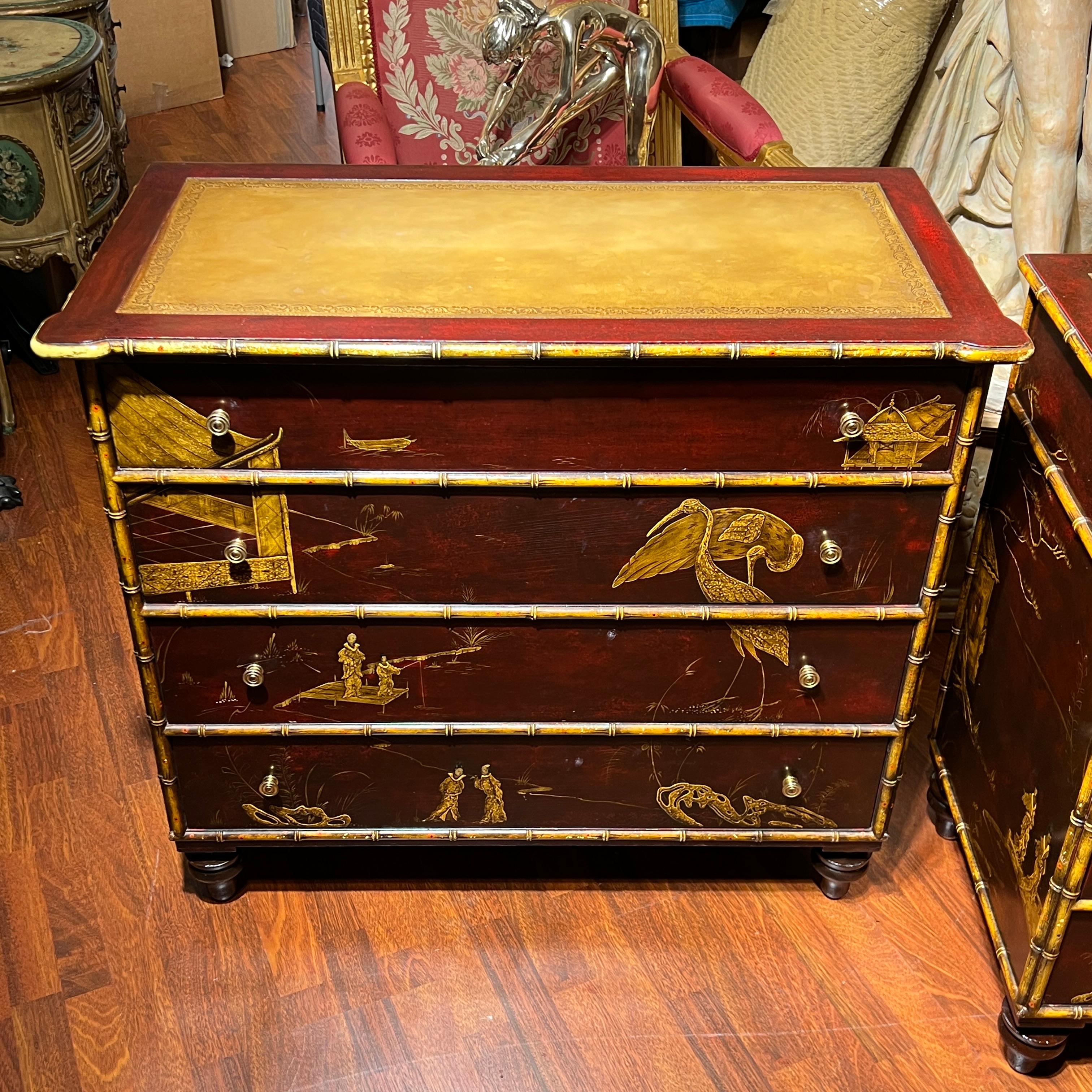 Lacca giapponese Coppia stile Regency inglese  Comò / Cassettiere Chinoiserie in vendita