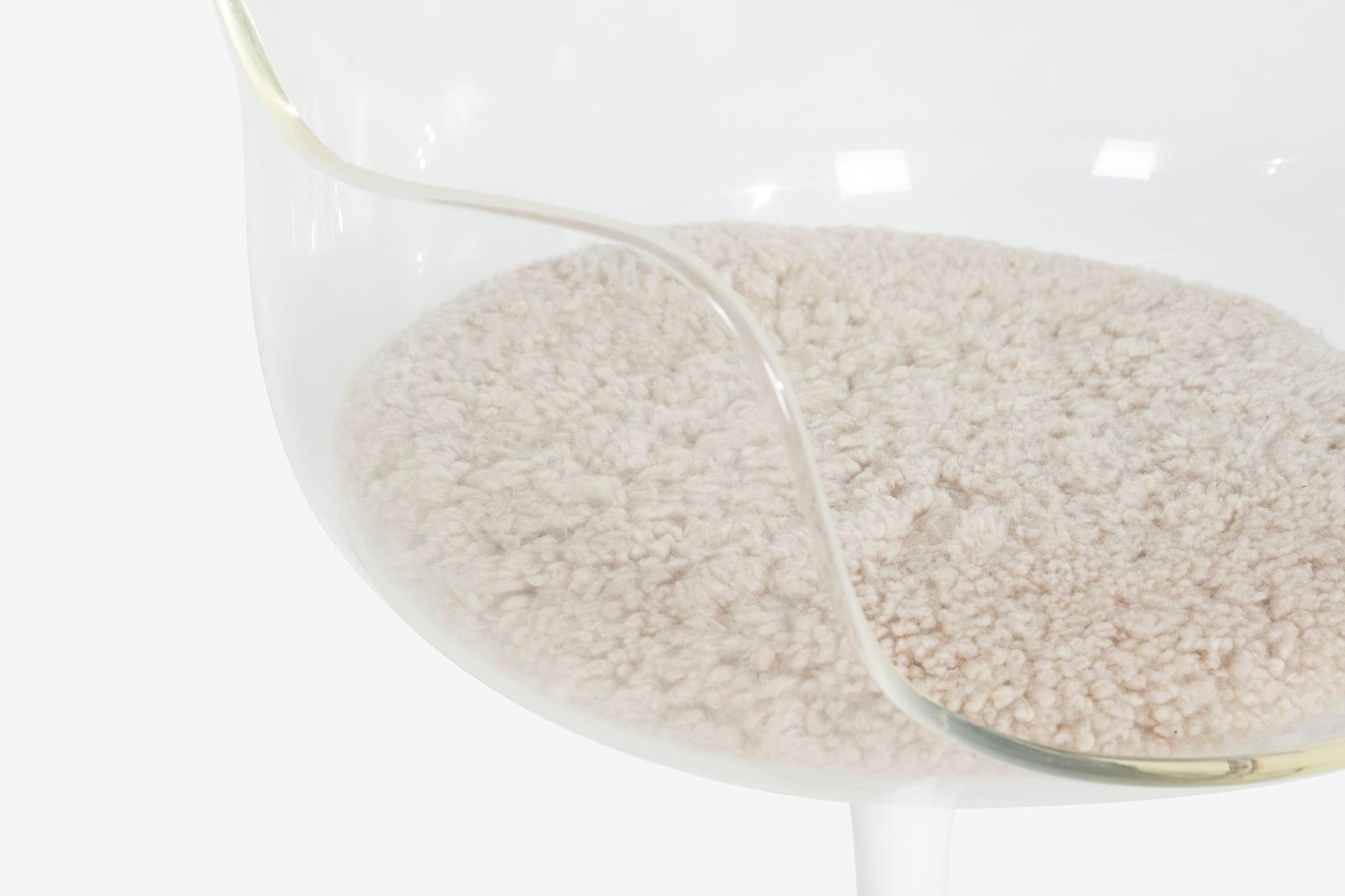 Pareja de taburetes de champán Erwine & Estelle Laverne Lucite en venta