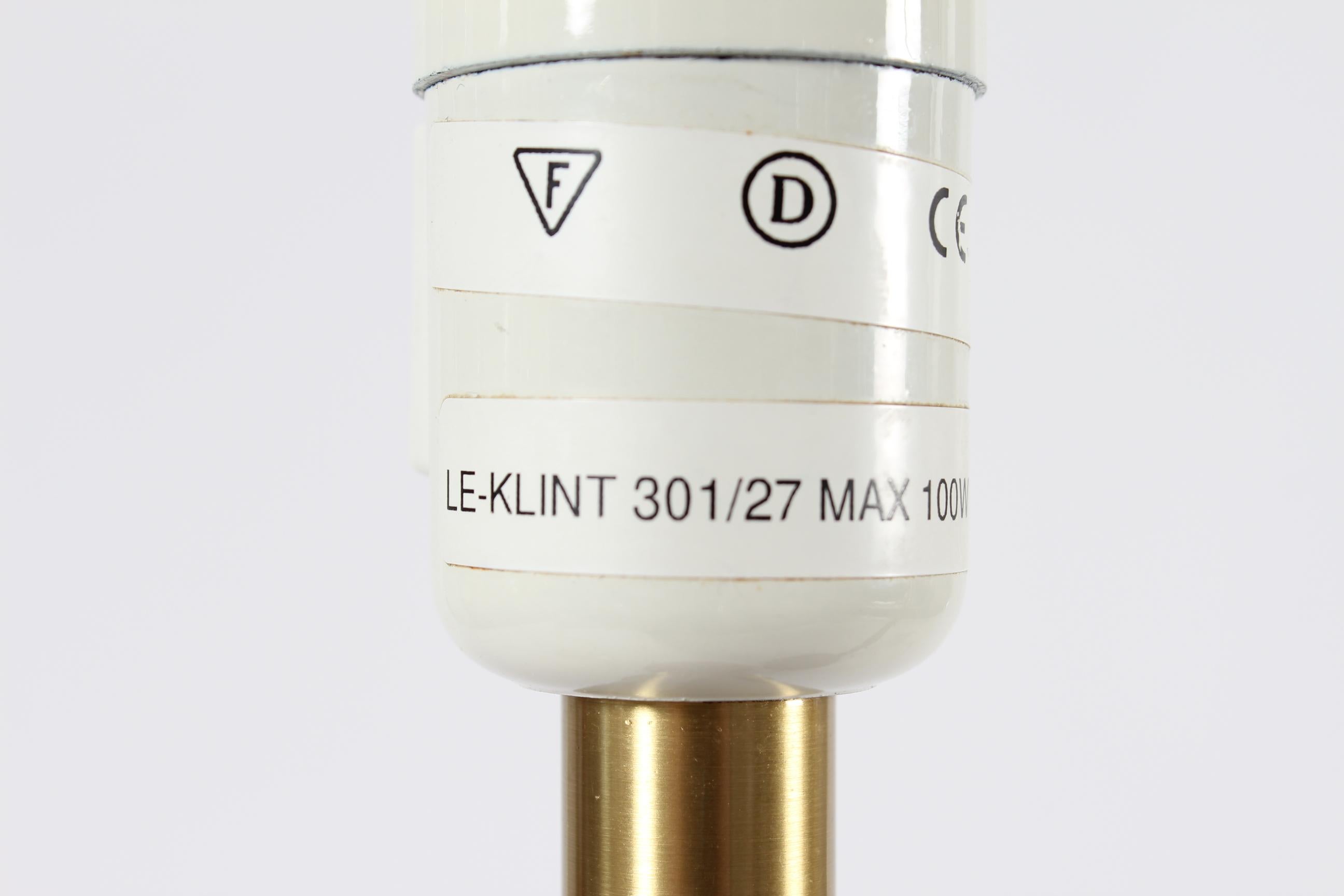Paire de lampes de bureau Esben Klint en acajou n° 301/27 avec abat-jours d'origine Le Klint en vente 2